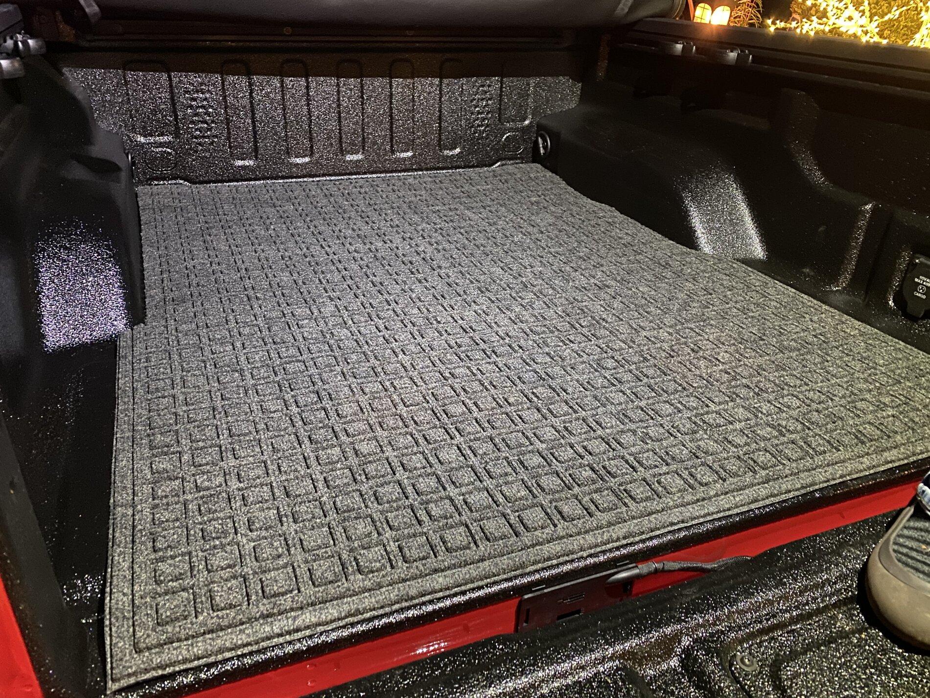 Jeep Gladiator Anyone found a bed mat yet? IMG_4471.JPG