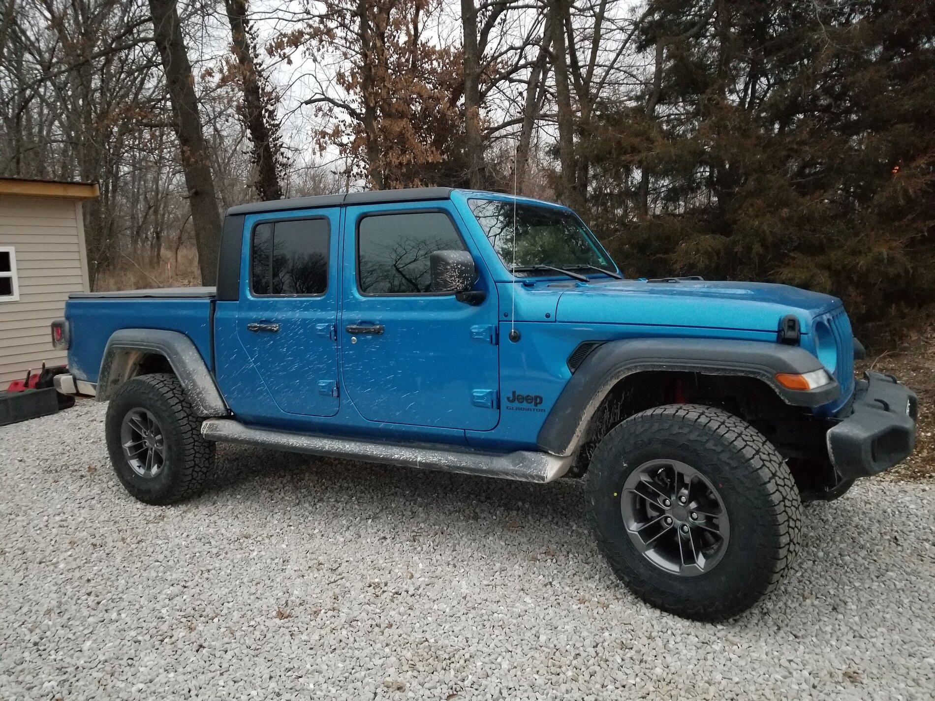 Jeep Gladiator Well did a few small up grades. A 1.5" rancho leveling kit, 285 75 r17 tires on quadratic 41 wheels in gun metal color. What do you think? 20210226_180716
