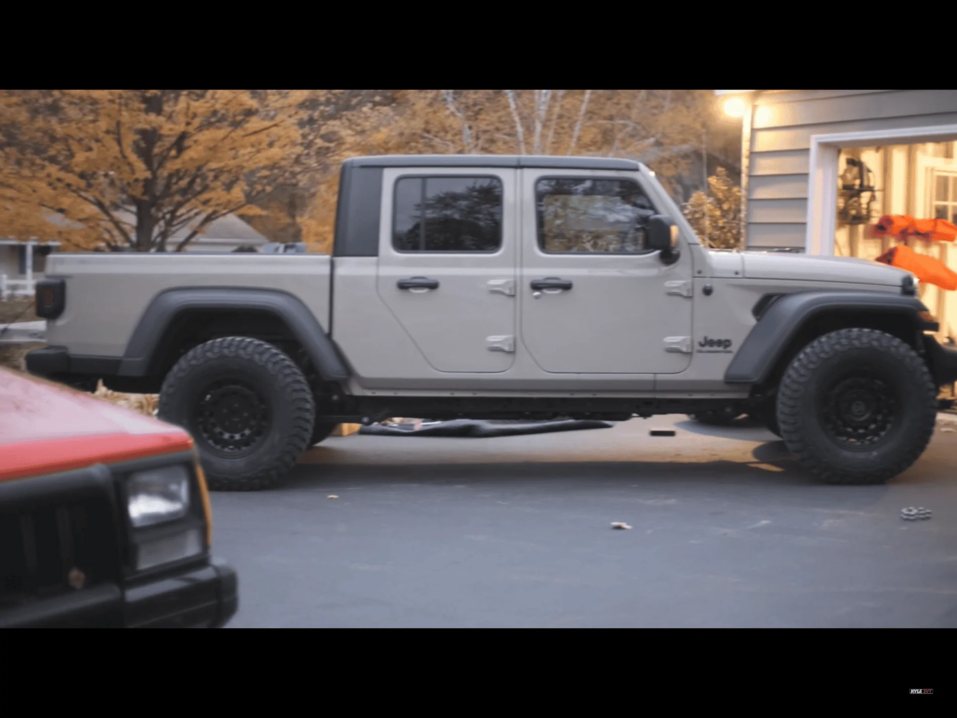 Jeep Gladiator New to the group 7C9B6D1D-3CF8-4A97-AB35-44D25884F9D9