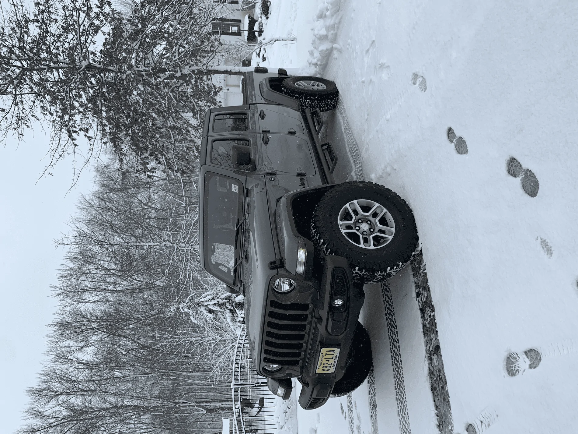 Jeep Gladiator Sting-Gray owner... show me your gray wheels tempImageVkYNil