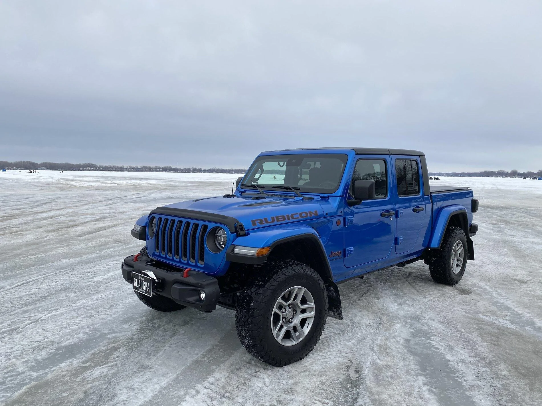 Jeep Gladiator HYDRO BLUE PEARL Gladiator JT Club 997B2FC4-BAD9-4300-ADA3-EB5307CB6BF2