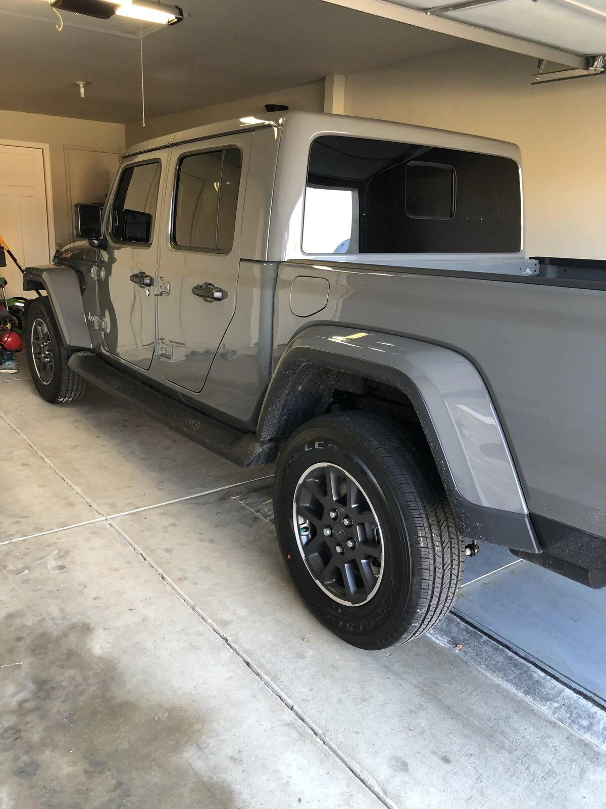 Jeep Gladiator Overland Wheels and Tires 4078C05F-E855-4357-9F1C-83E4FC039951