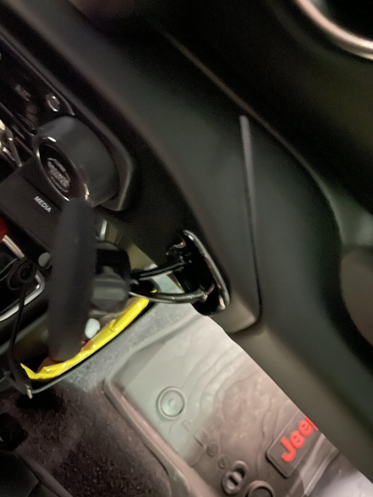 Jeep Gladiator Another Phone Mounting idea 3A3BE0FF-3663-46EE-9ACC-5A23075B0EBB