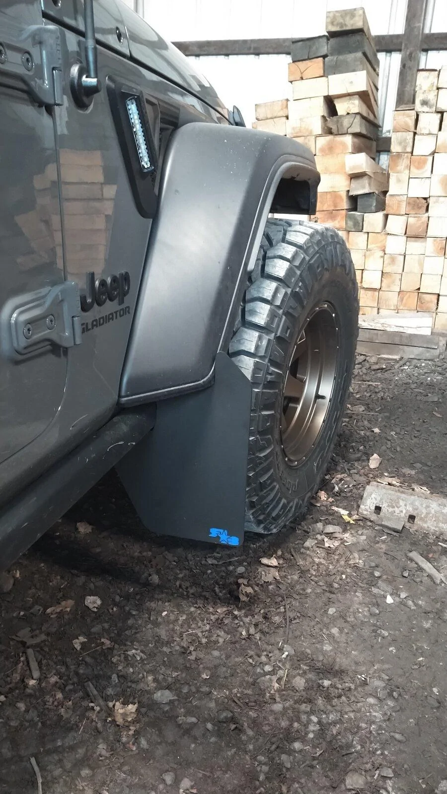 Jeep Gladiator What do u have coming in the mail? KIMG1720