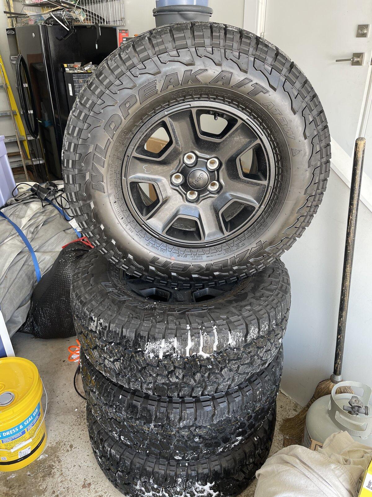 Jeep Gladiator Mojave wheels/tires for sale E8D1331F-EFF5-4506-8837-84CC42235720