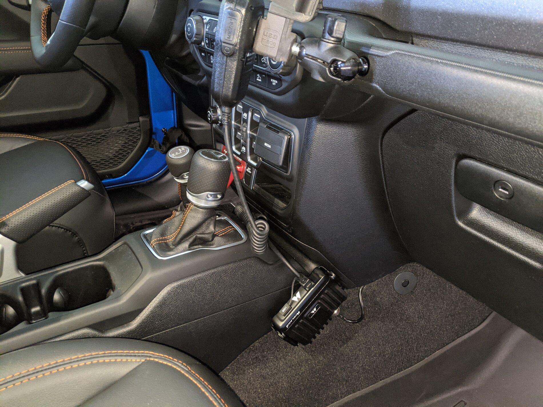 Jeep Gladiator What did you do TO your Gladiator today? [ADMIN WARNING: NO POLITICS, NO GUN TALK] radio mounted