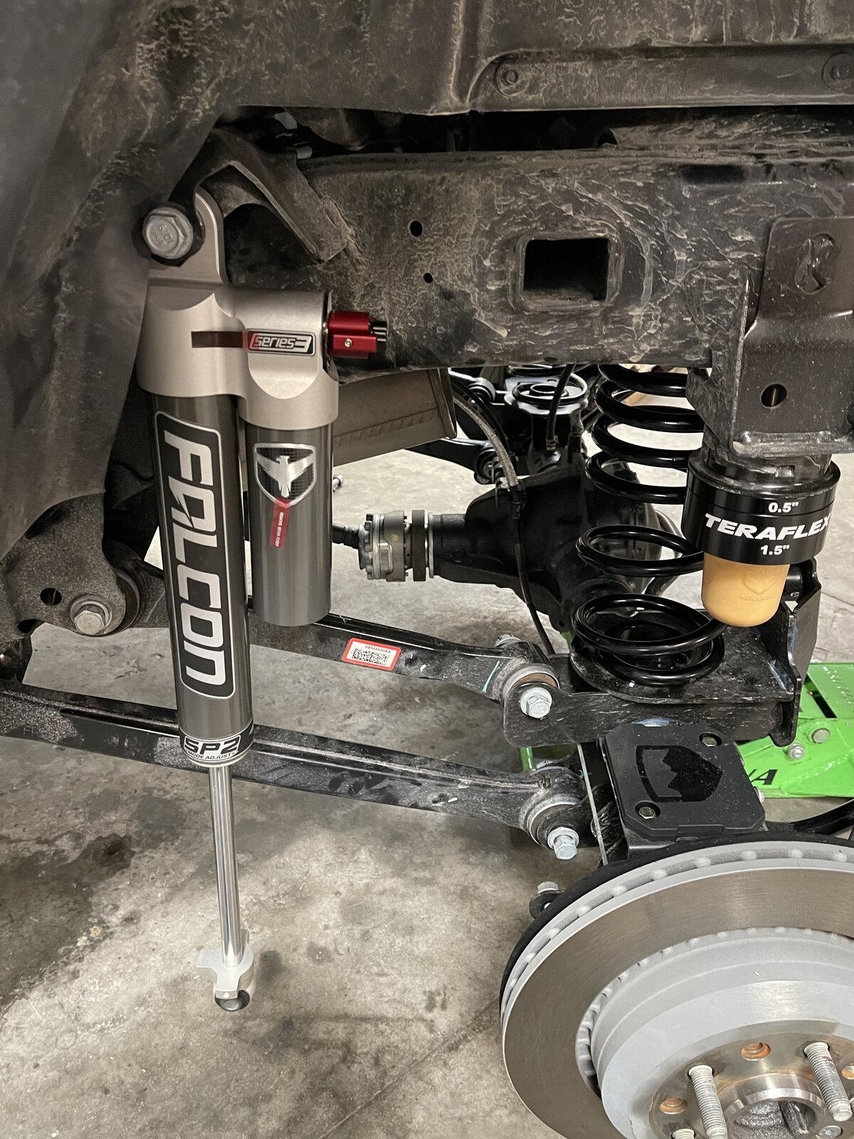 Jeep Gladiator TeraFlex 3.5 inch CT2 Lift with Falcon 3.3 Shocks C9CCB3D6-A69F-492D-9B13-F0F3DA30AC64