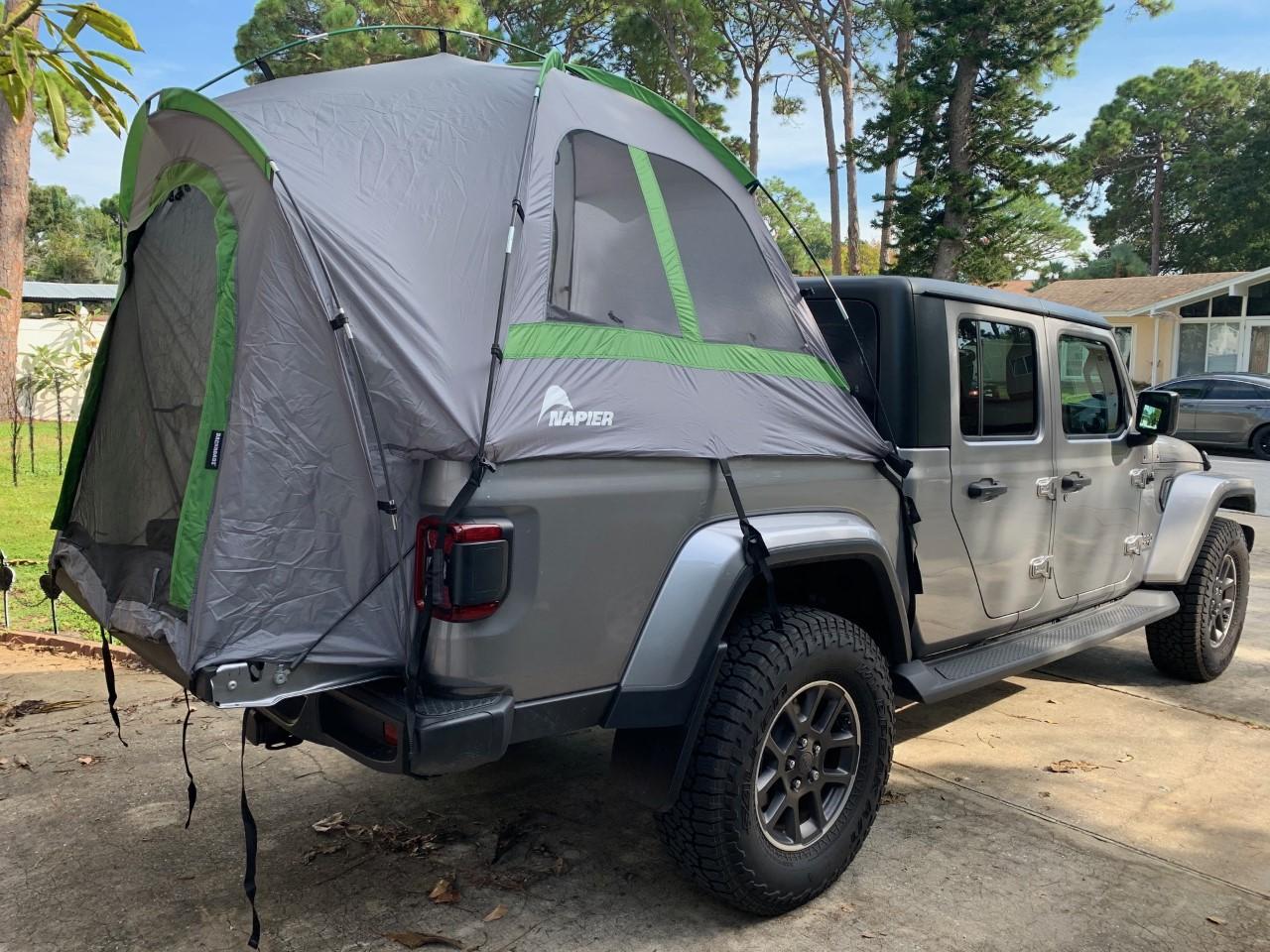 Jeep Gladiator SLEEPING in a JT trucktent