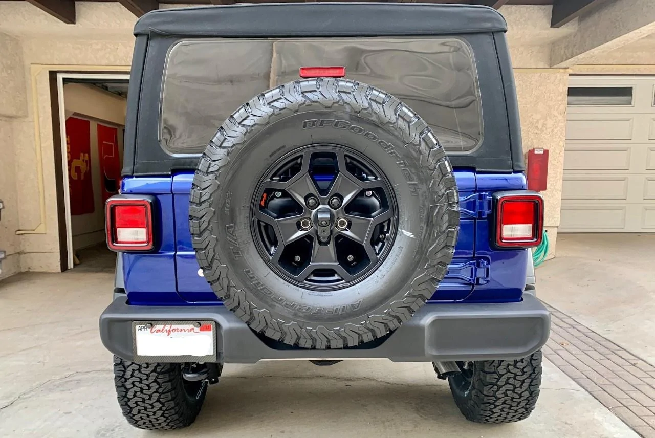 Jeep Gladiator 2020 Jeep Wrangler Unlimited Sport S InkedJeep 6_LI
