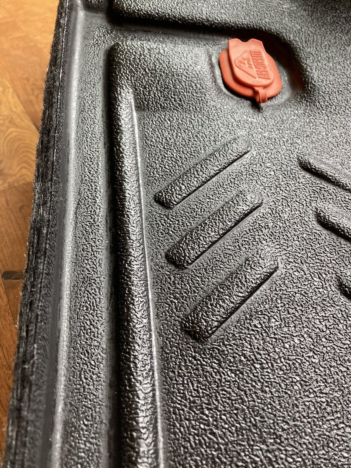 Jeep Gladiator Armorlite all weather floor replacement IMG_0184.JPG