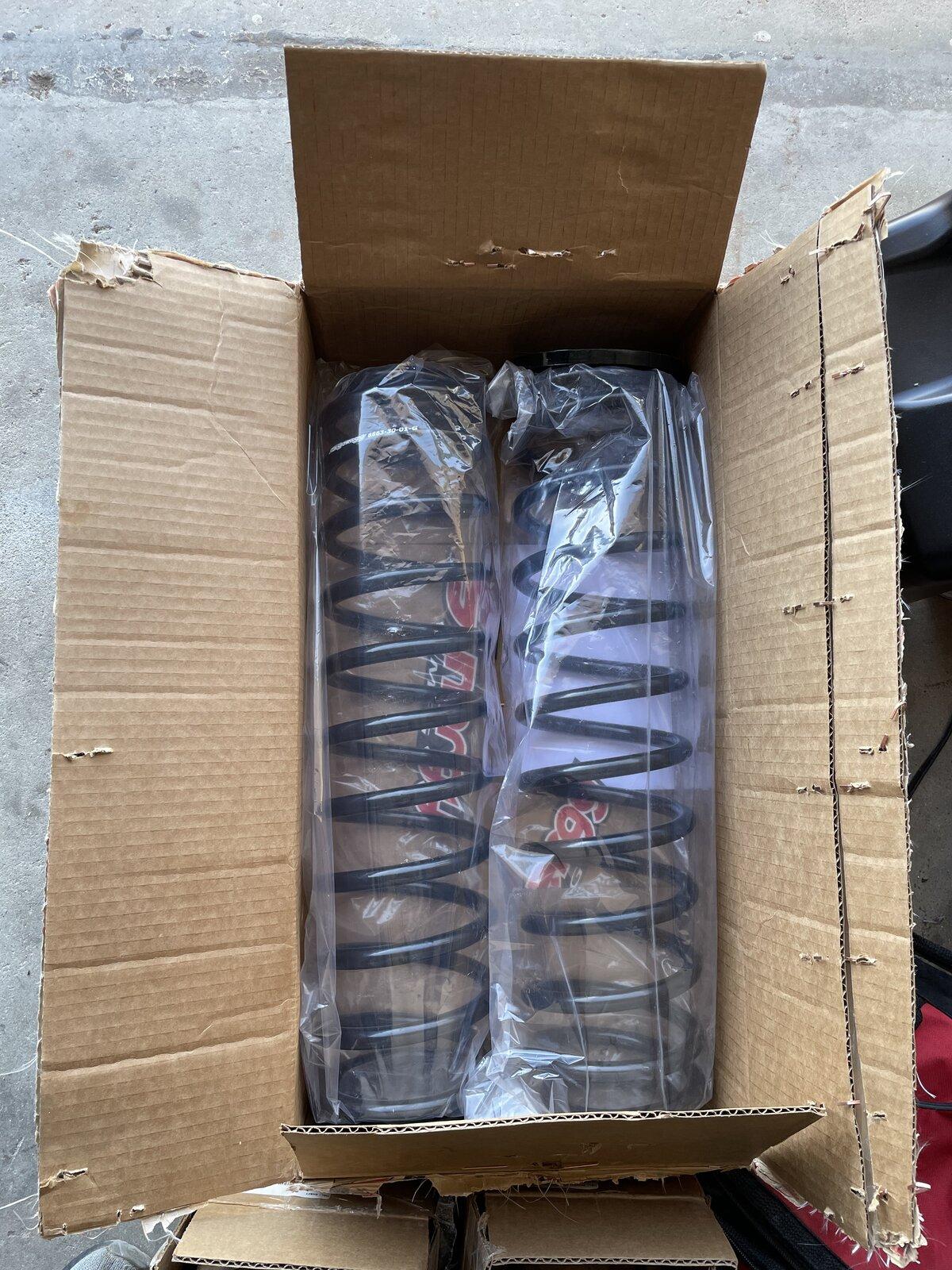 Jeep Gladiator Synergy front coils D0BB86A8-D627-4677-B231-1C283DB4A279