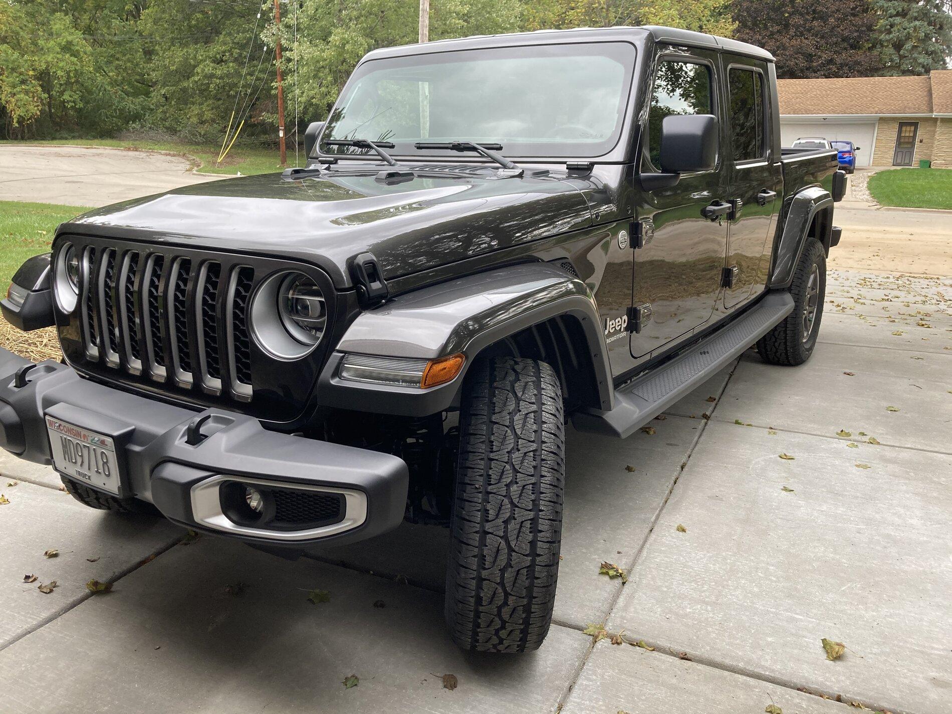 Jeep Gladiator Stock overland wheels new tires? IMG_0005.JPG