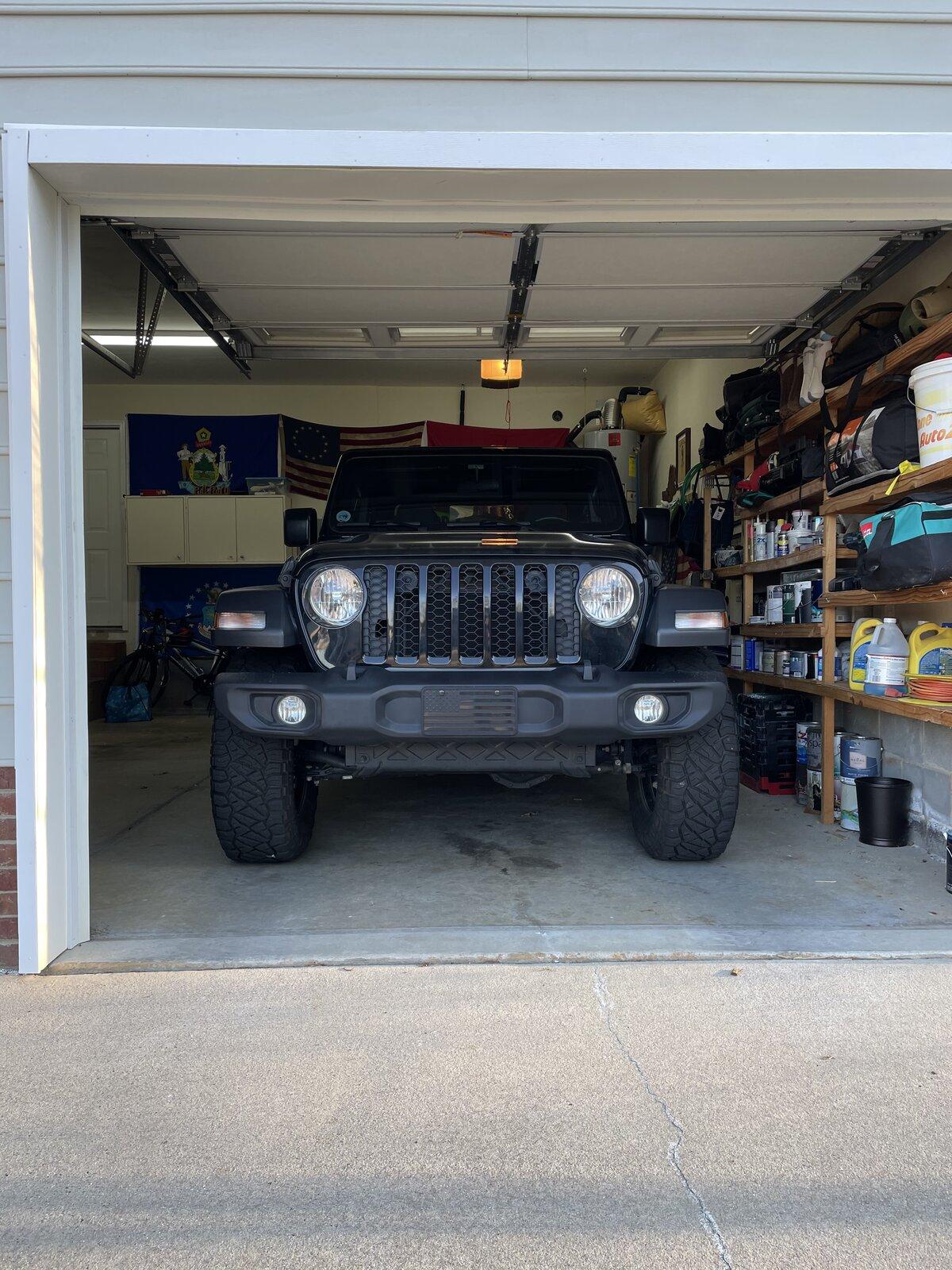 Jeep Gladiator Poll: Do full 1.5” or just 1” for teraflex leveling kit? AE69221A-61FE-44FF-864E-D0422CBCD30D