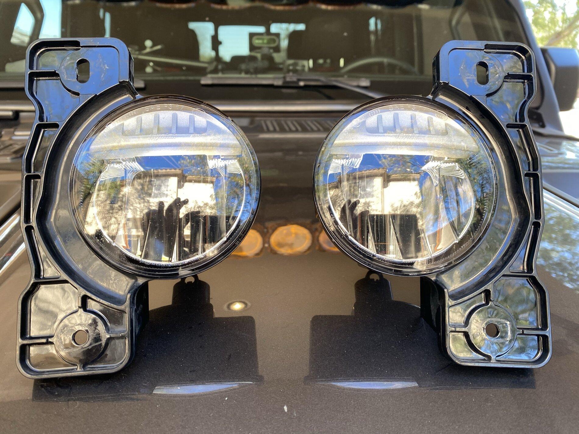Jeep Gladiator Factory LED fogs from OEM Steel Bumper IMG_4342.JPEG