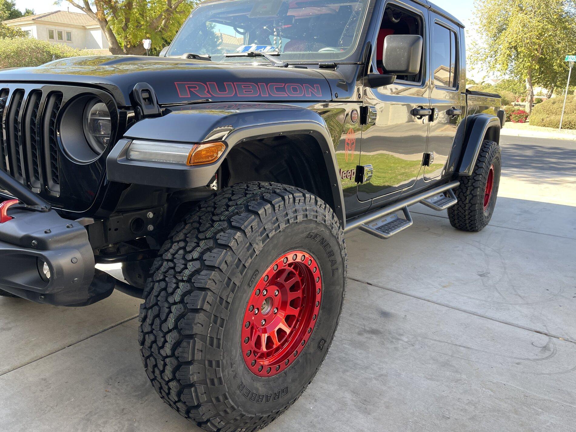 Jeep Gladiator What wheels are you putting on you JT? A735B84D-C493-4C22-8F74-963F909C1D20