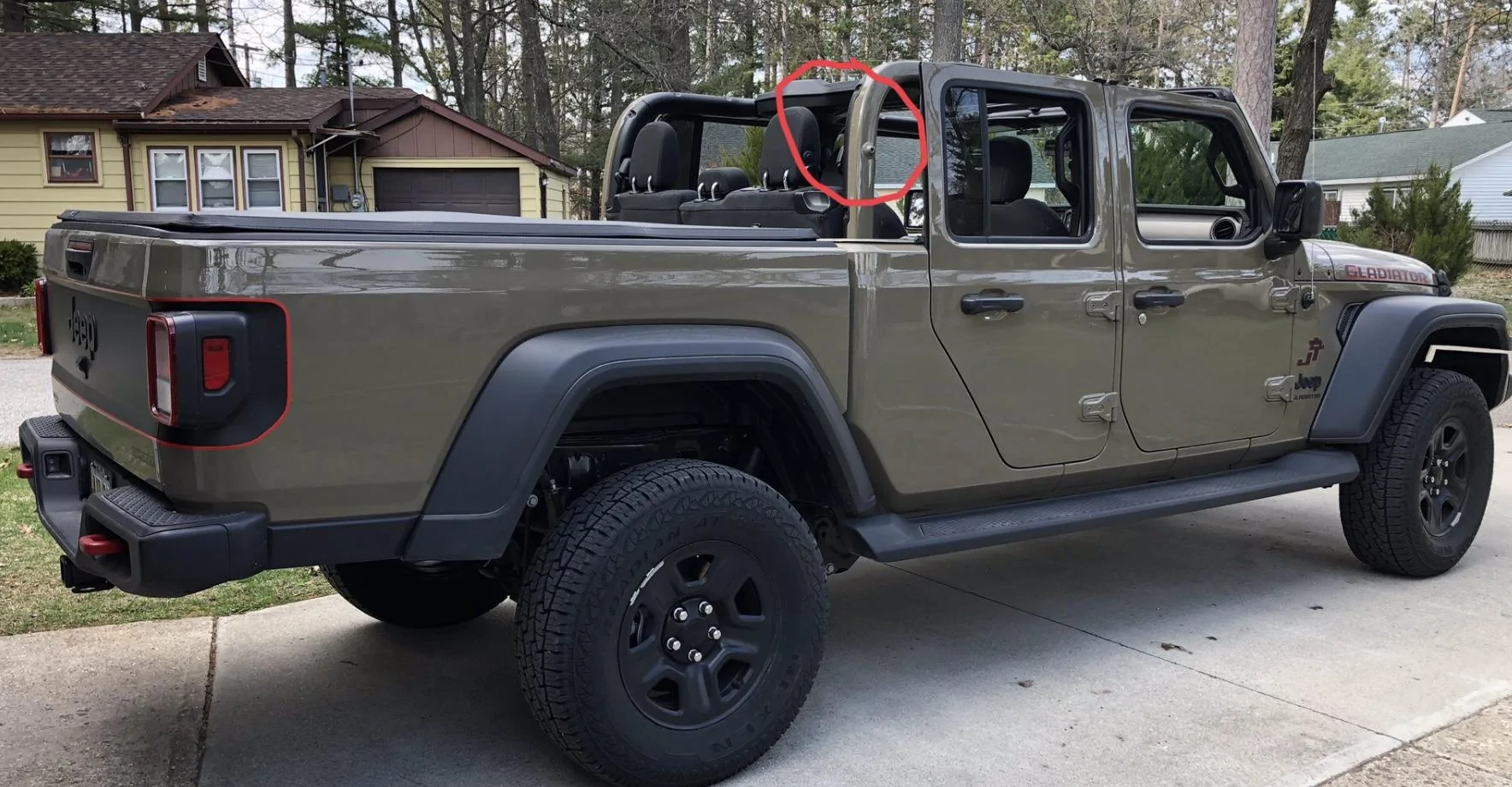 Jeep Gladiator Stubby Antenna Install - Testing the loss of gain in the radio 5D956A93-82DD-4249-9C15-21FDE727CD0B