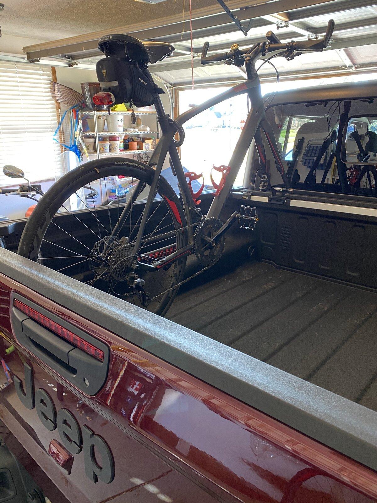 Jeep Gladiator Bicycle storage tempImagegy1aR