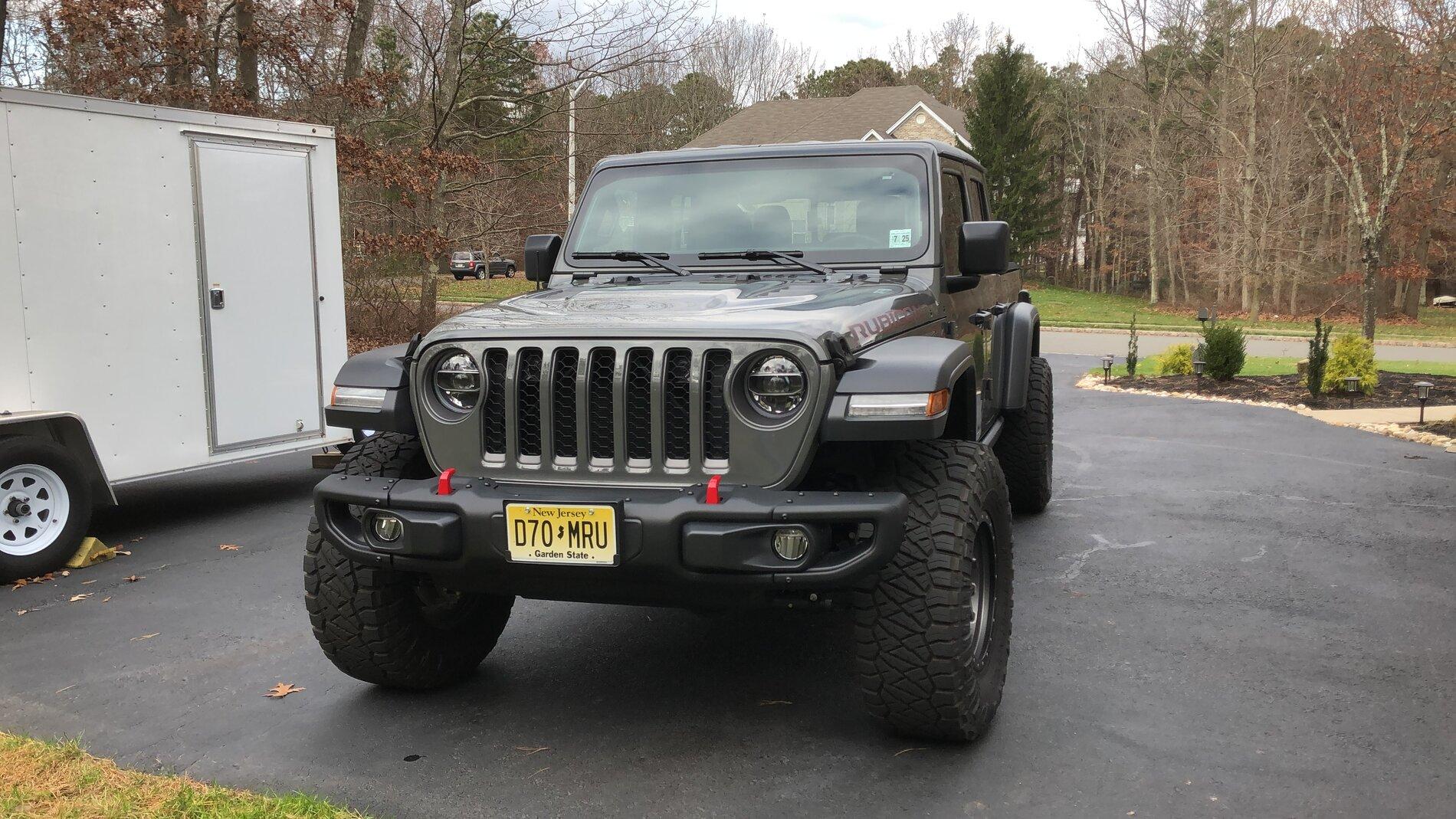 Jeep Gladiator KMC Bully with Nitto Ridge Grapplers 35 inch 619C4291-7BAA-4837-B566-9AD811C0B577