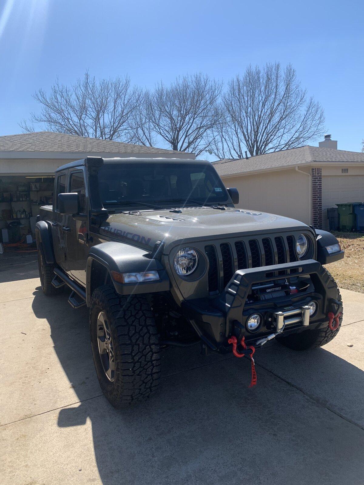 Jeep Gladiator Had a little fun today! A41CDFF6-4866-4211-AD84-BF67C2F2E6A1