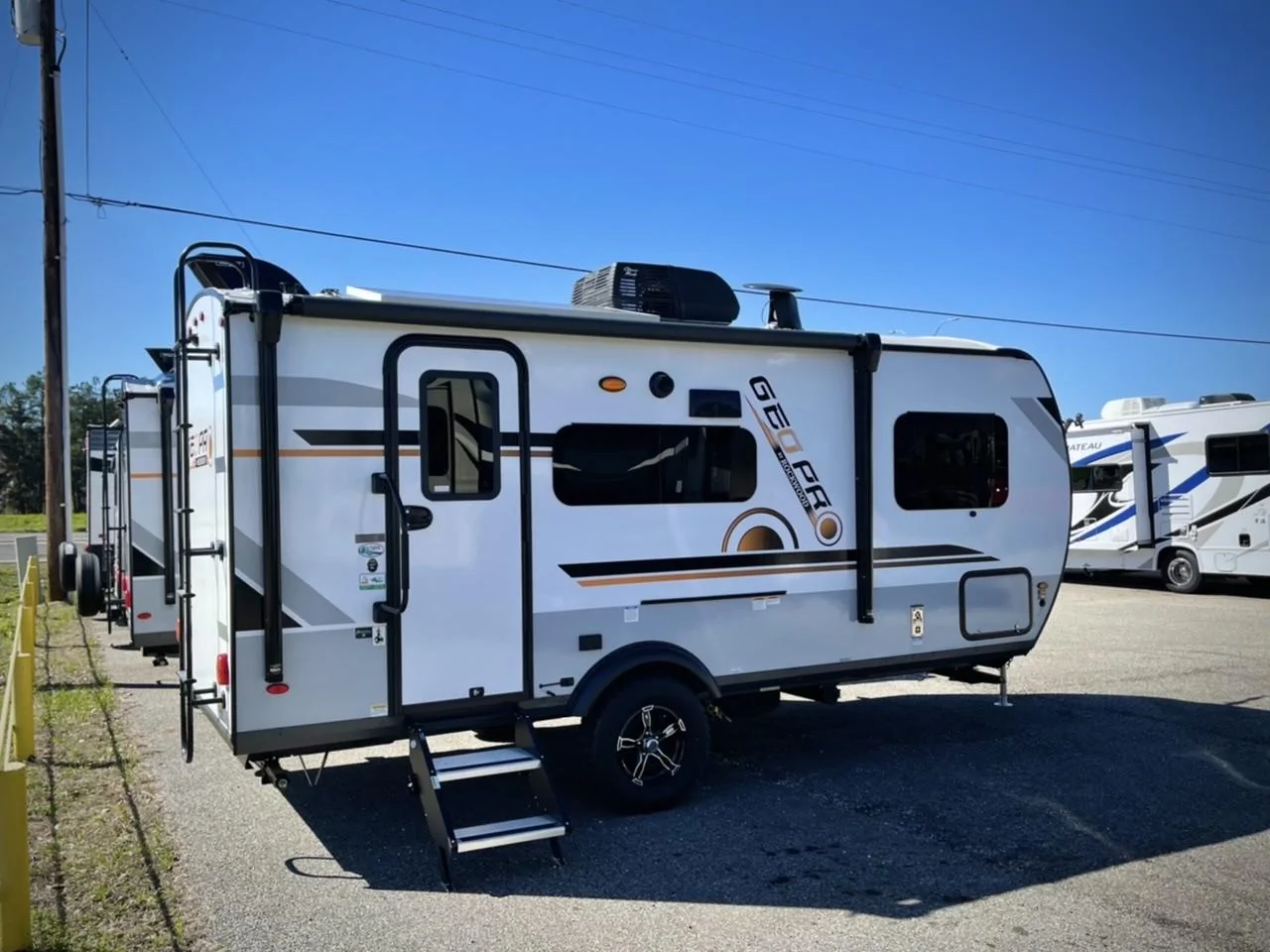 Jeep Gladiator So, what is everybody towing? 544FDB3E-17EE-4191-891D-F87D7D23276A