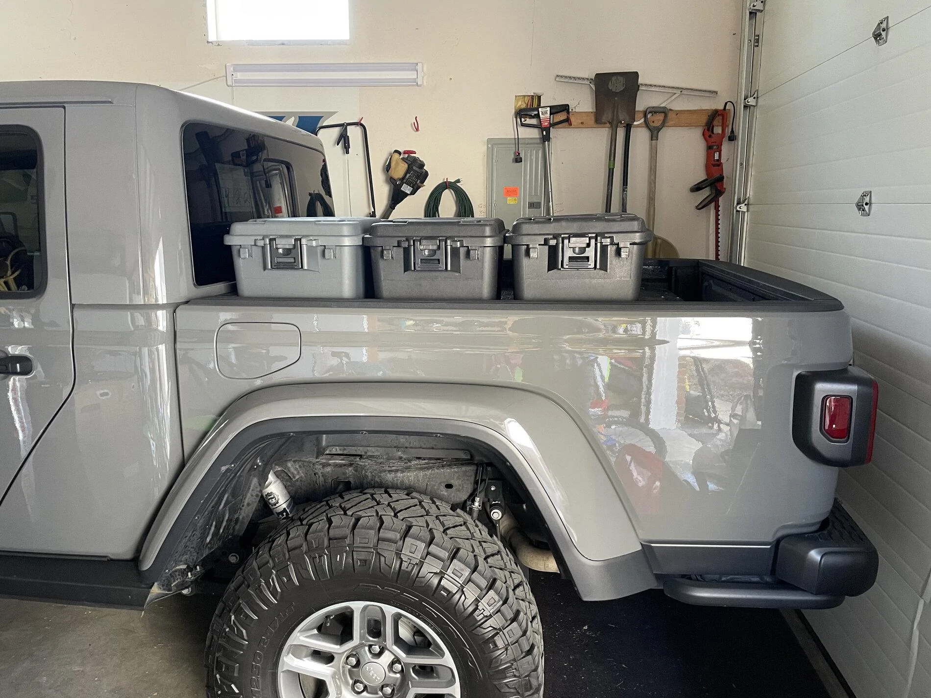 Jeep Gladiator Mopar Offroad Wheels or AEV Wheels 89FA0481-6AB0-49DE-8D27-1F1CB1FD949F