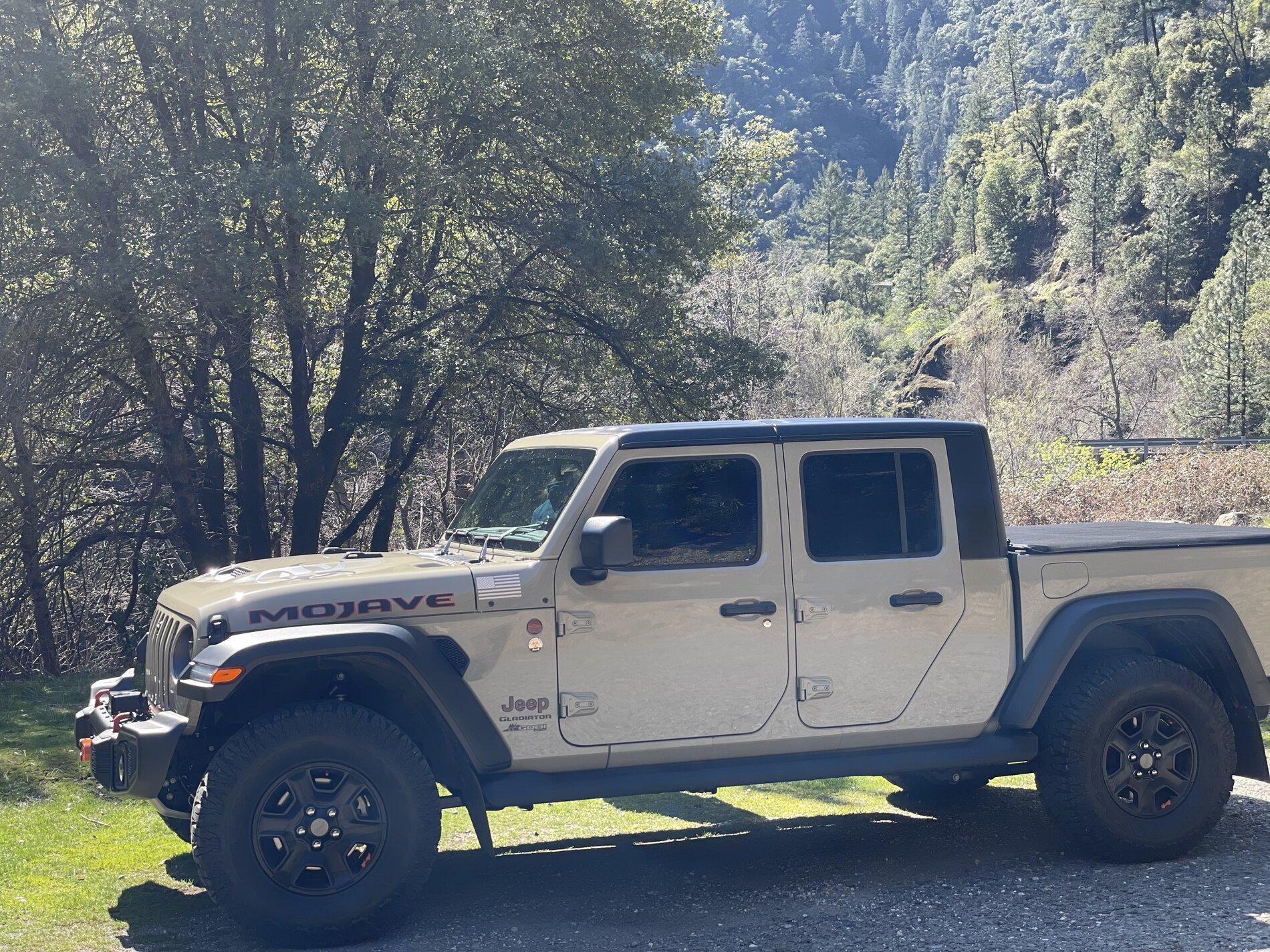 Jeep Gladiator Stock wheels with biger tires IMG_1038