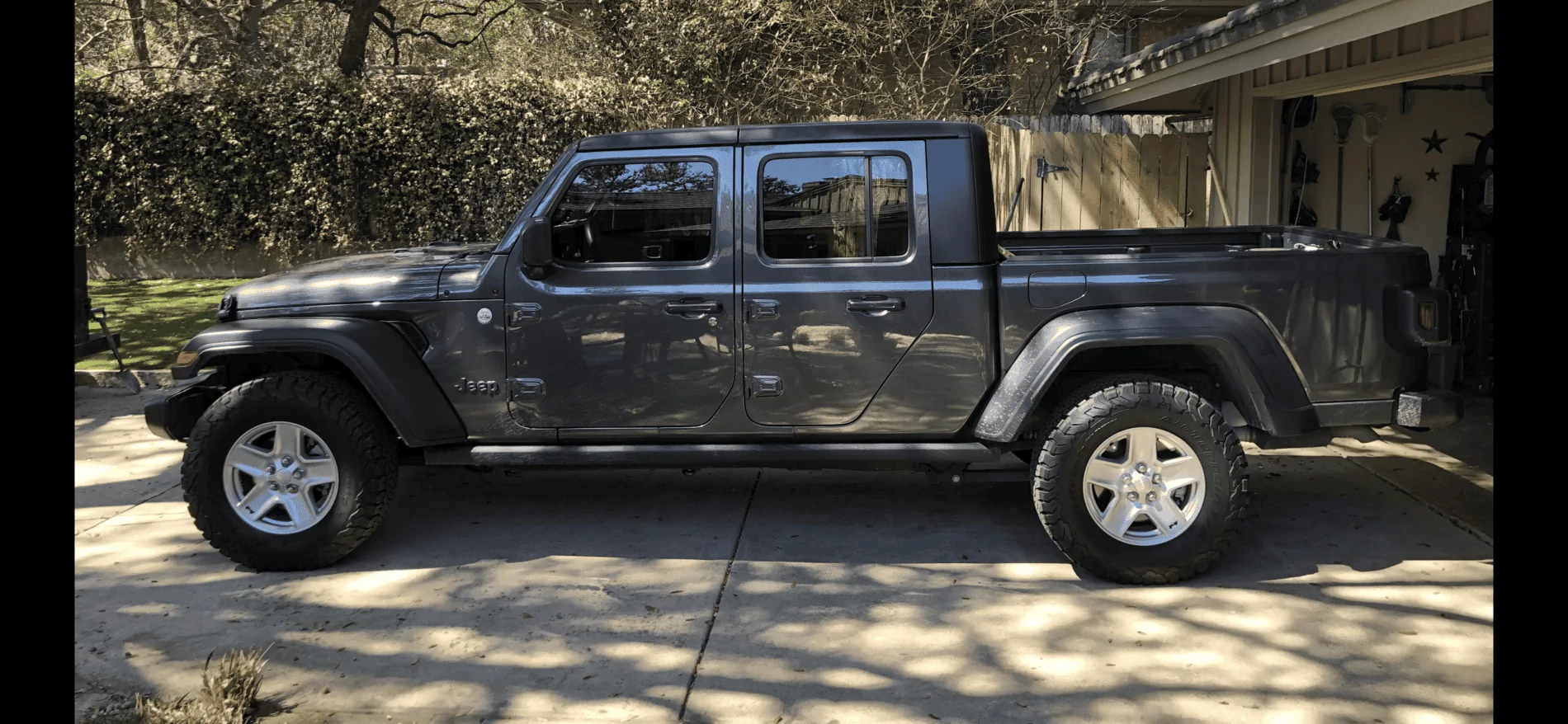 Jeep Gladiator iron rock off road 2” spacer kit JT sport s max tow installed w/ photos DE855358-ED3A-4A55-89F2-0B7F89C3970A