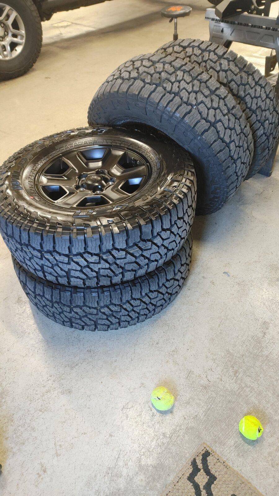Jeep Gladiator (4) 2021 Mojave Tire/Wheel/TPMS Take-Offs - Pittsburgh, PA 11