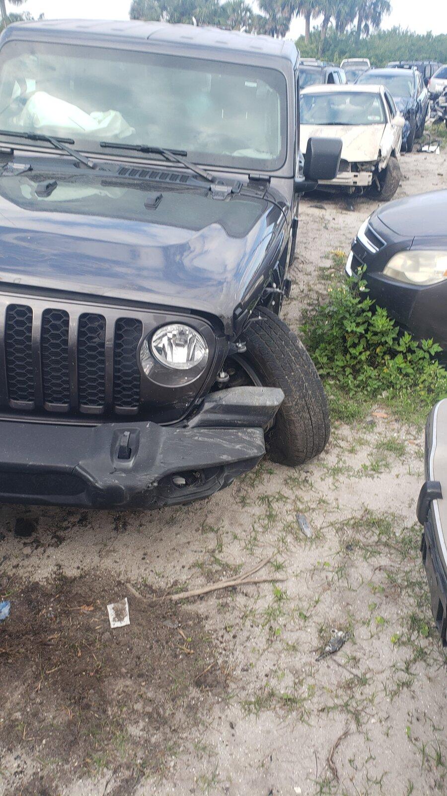 Jeep Gladiator Well this sucks. 20210308_084021