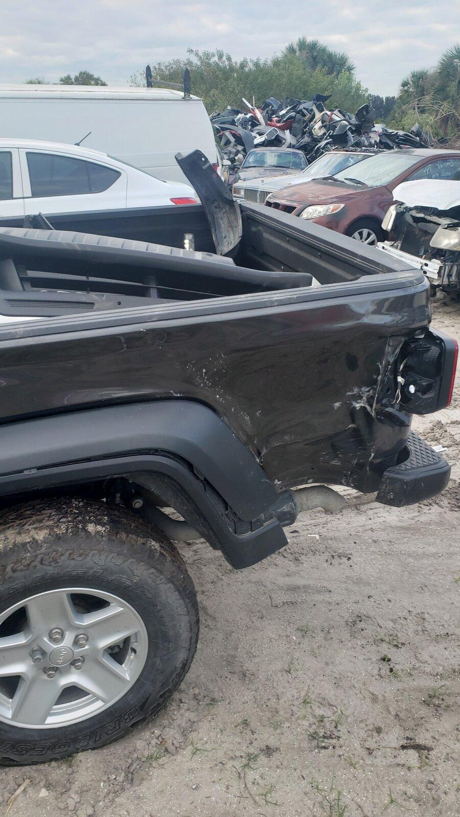 Jeep Gladiator Well this sucks. 20210308_084001