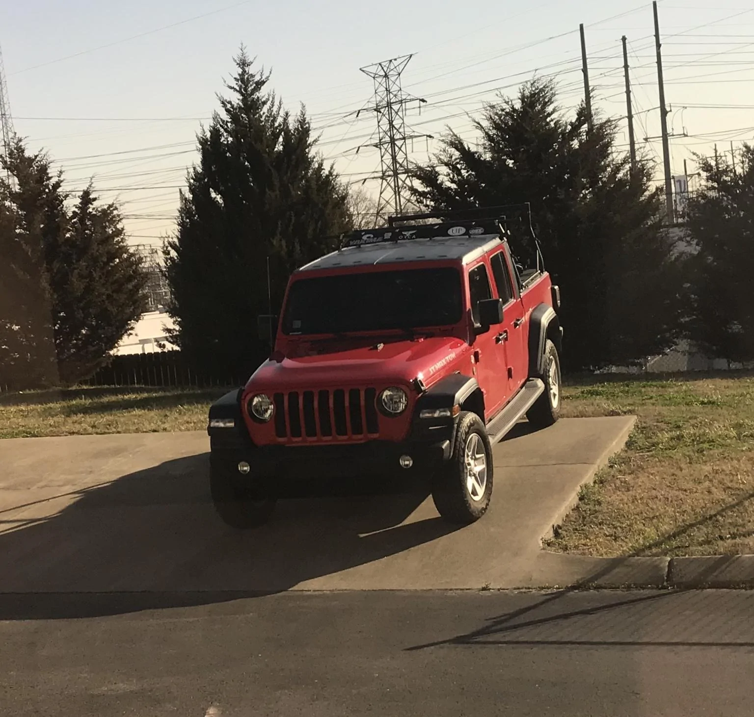 Jeep Gladiator show me your max tow. 74038CAF-2545-4E3F-ACA2-F4CD8AFE6CC1