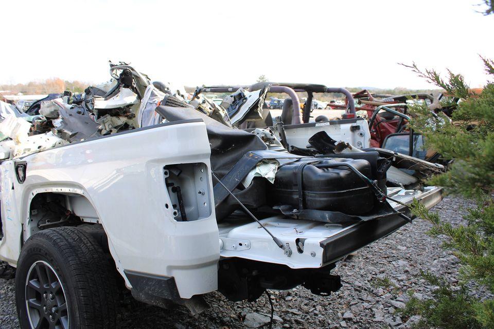 Jeep Gladiator Soft top too noisy above 110mph 1F7C4D2E-D23D-4FB2-BE1E-5AE75CBA6E25