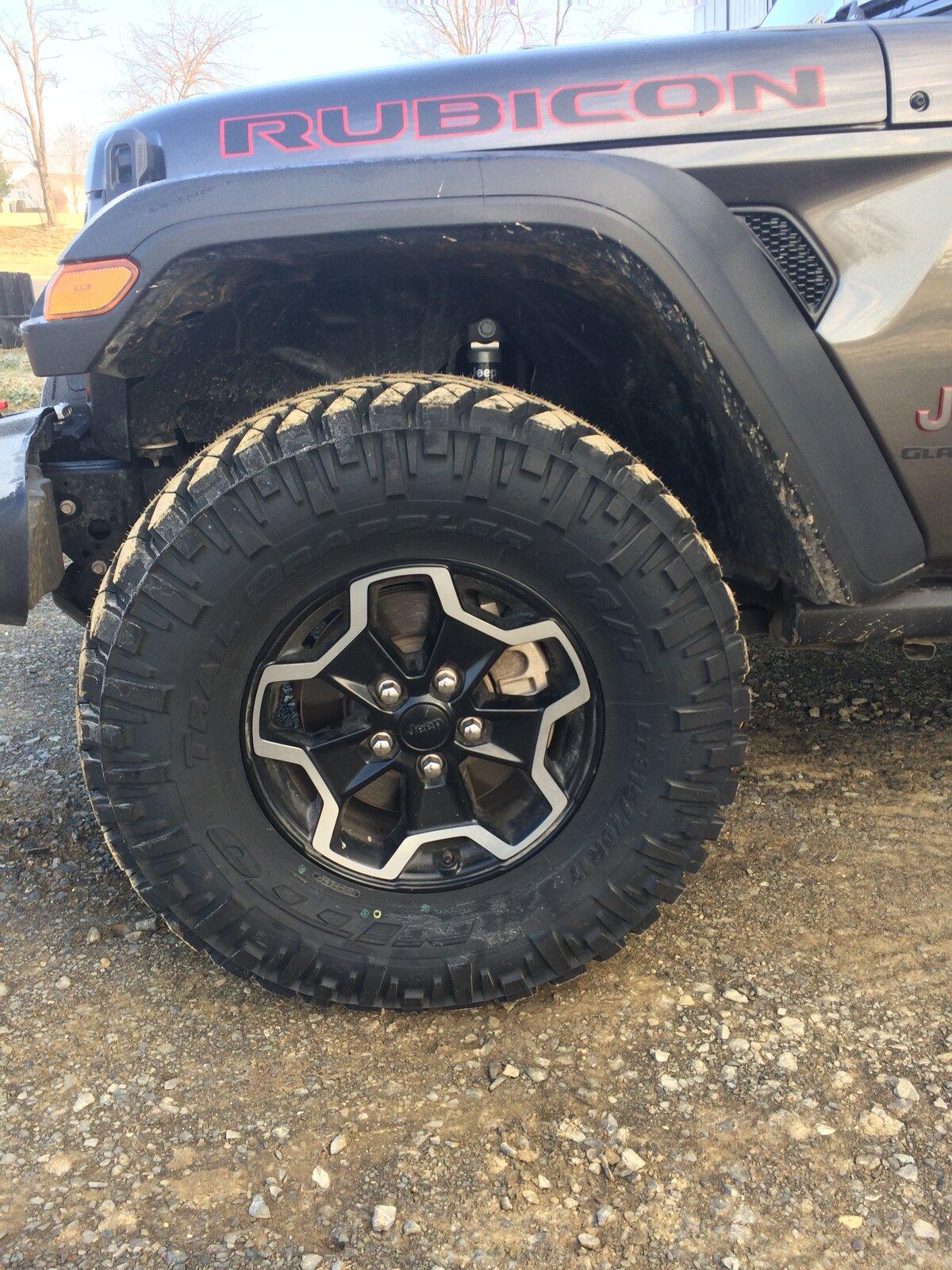 Jeep Gladiator Anyone running 35s on stock wheels without issues? 62938697030__B9ED2077-FD85-4700-8A3A-8306DE3ACC5B.JPG