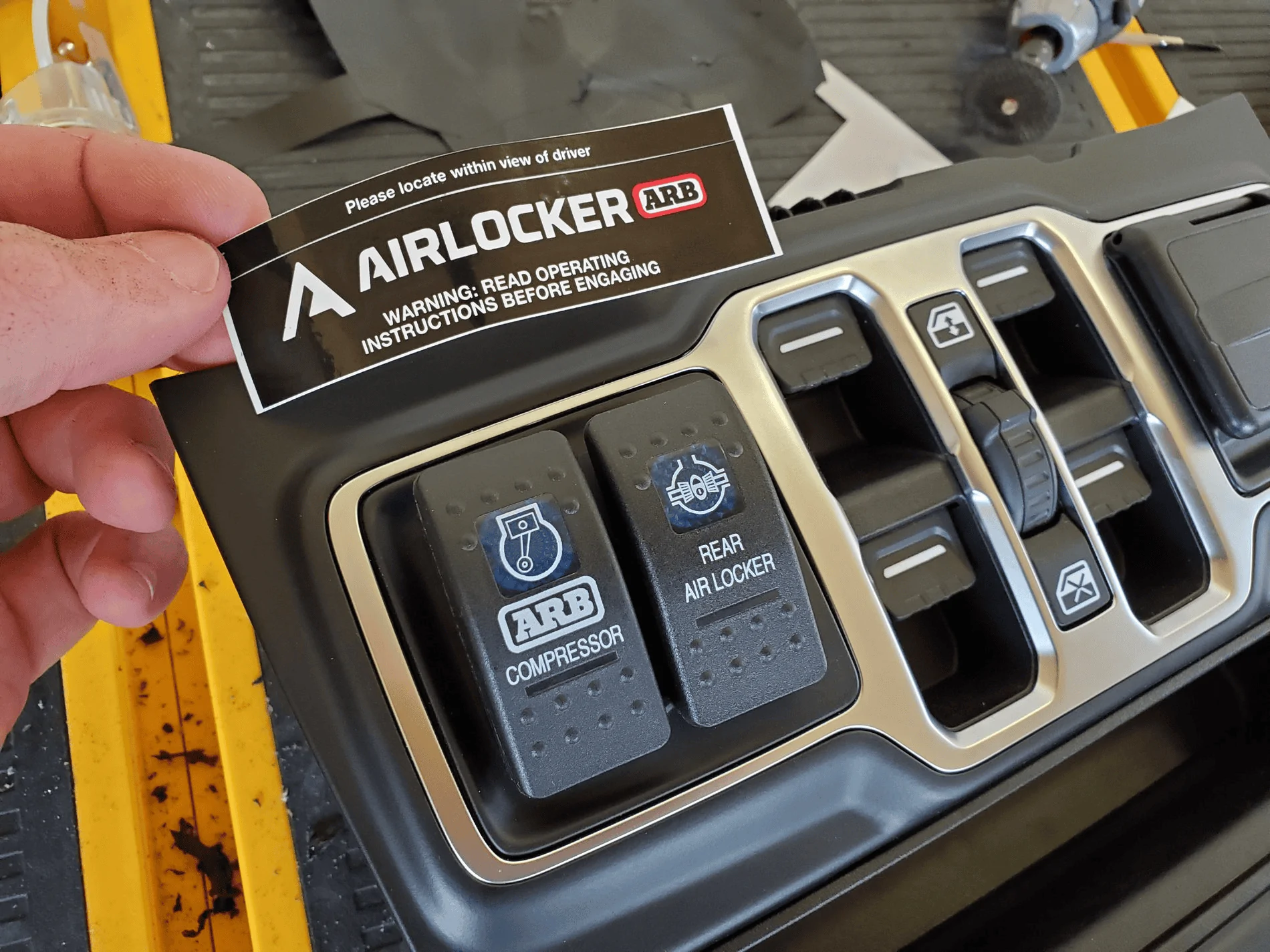 Jeep Gladiator Where to add a Front Locker switch? 1615313308158