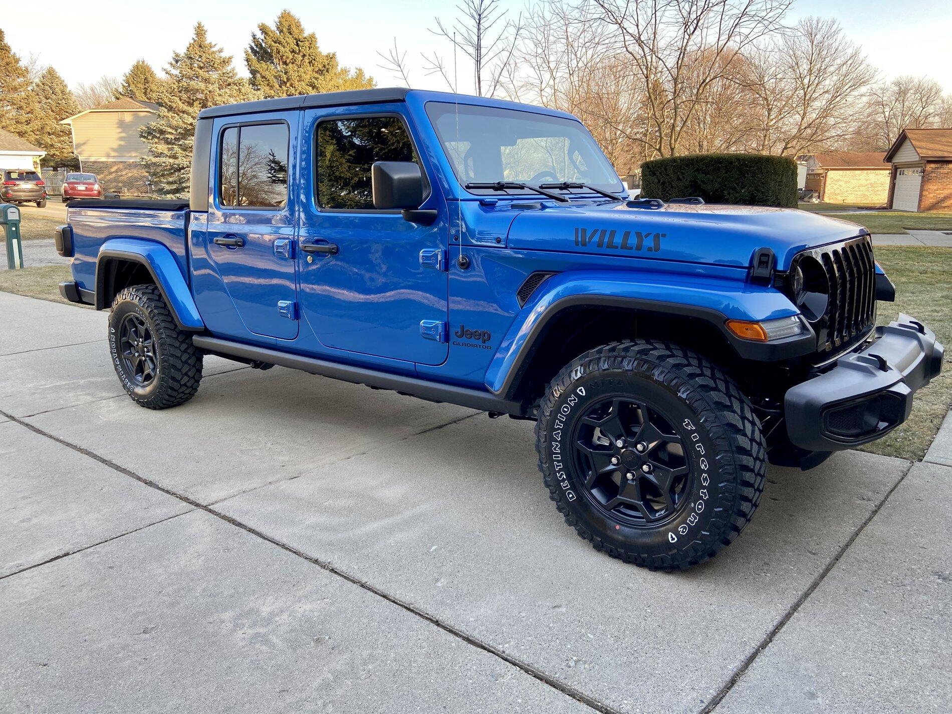 Jeep Gladiator WILLYS Edition Gladiator JT Club 862CD23C-C6DA-4960-9A22-6BB2DA8B2B8A