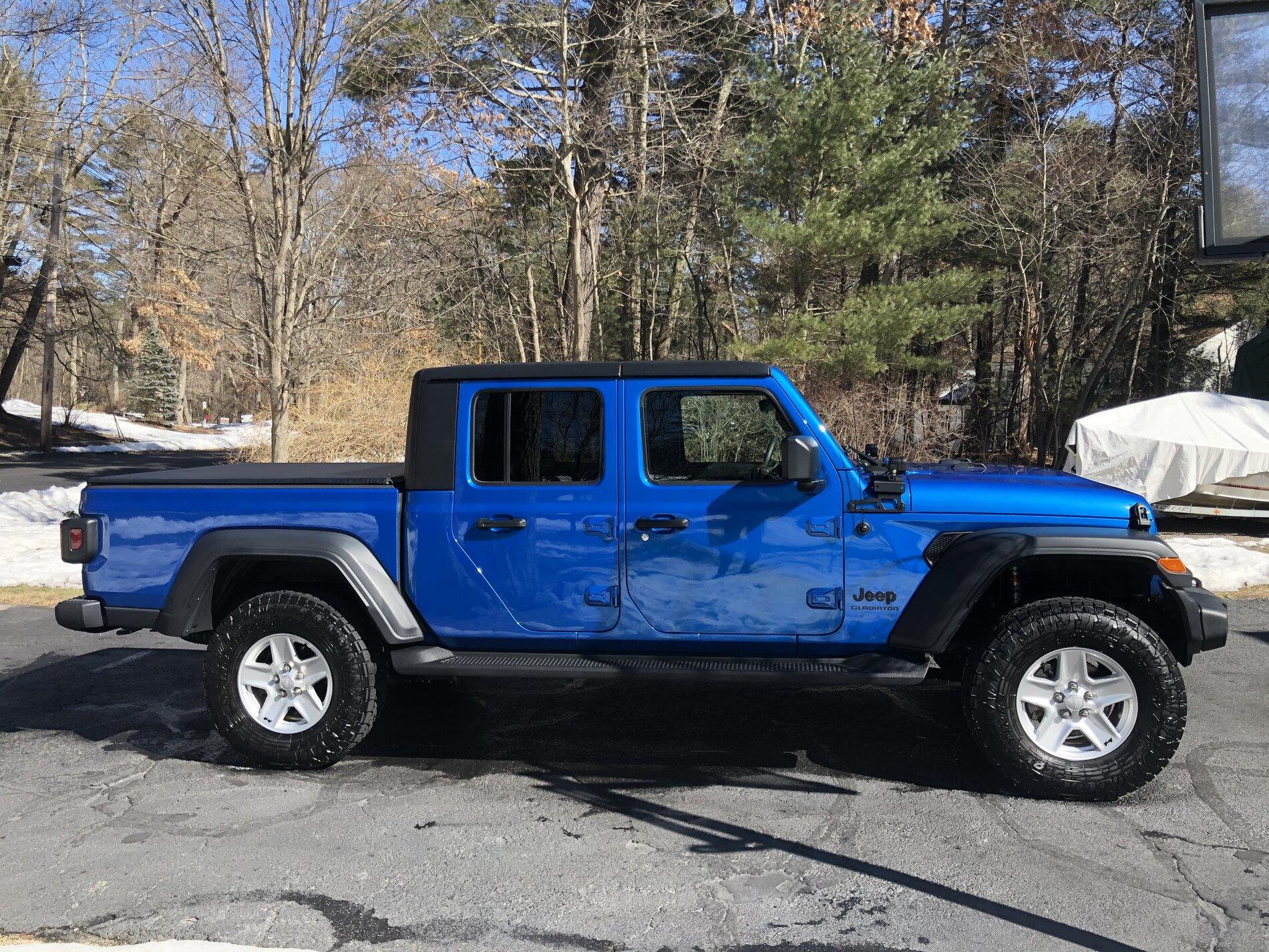 Jeep Gladiator Ceramic Coating C96F6CC0-B2B6-43B8-955E-D86272AA0D2E