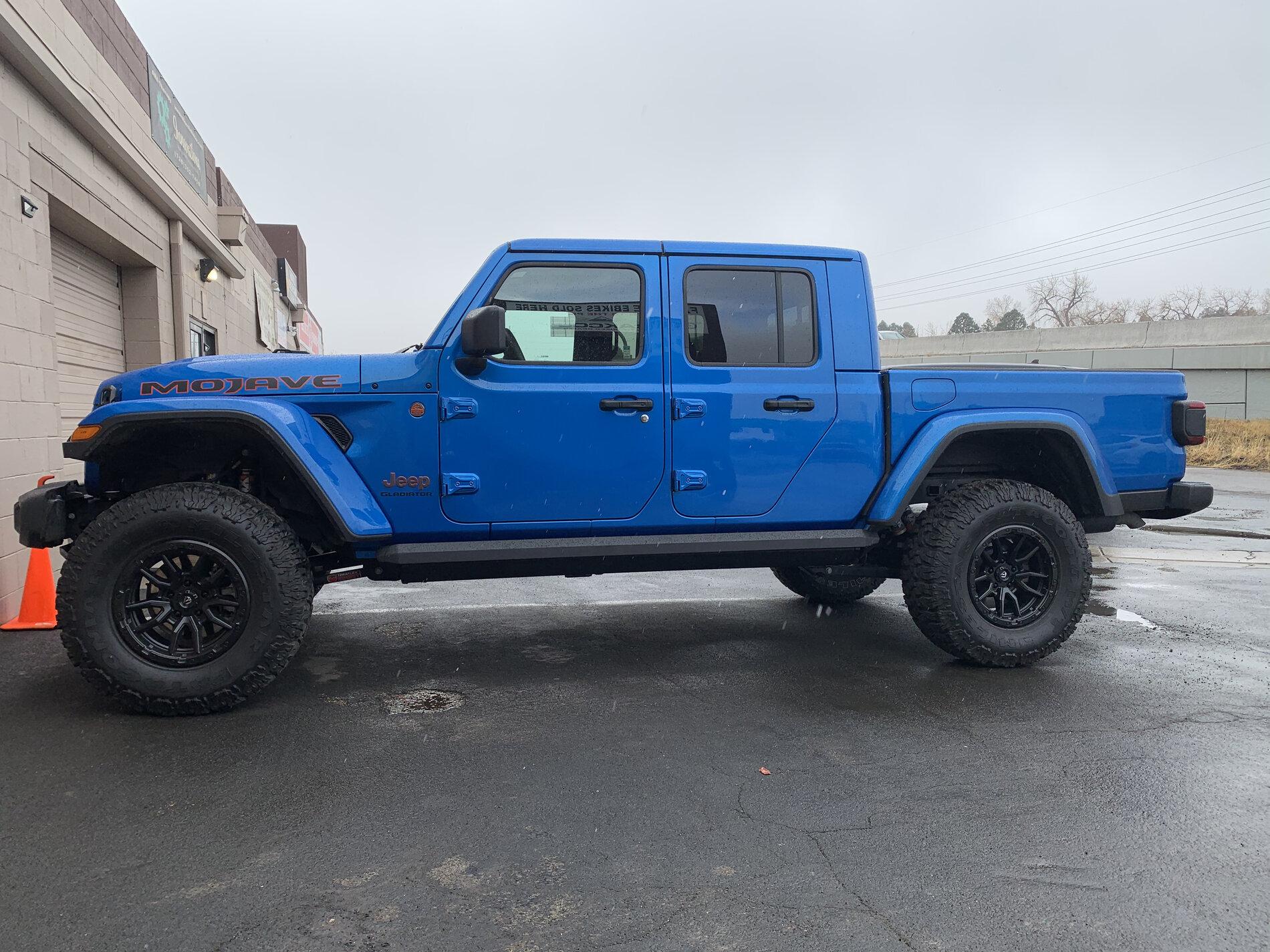 Jeep Gladiator Installed the XL Amp Steps on my Gladiator - Pics, wiring details IMG_1284