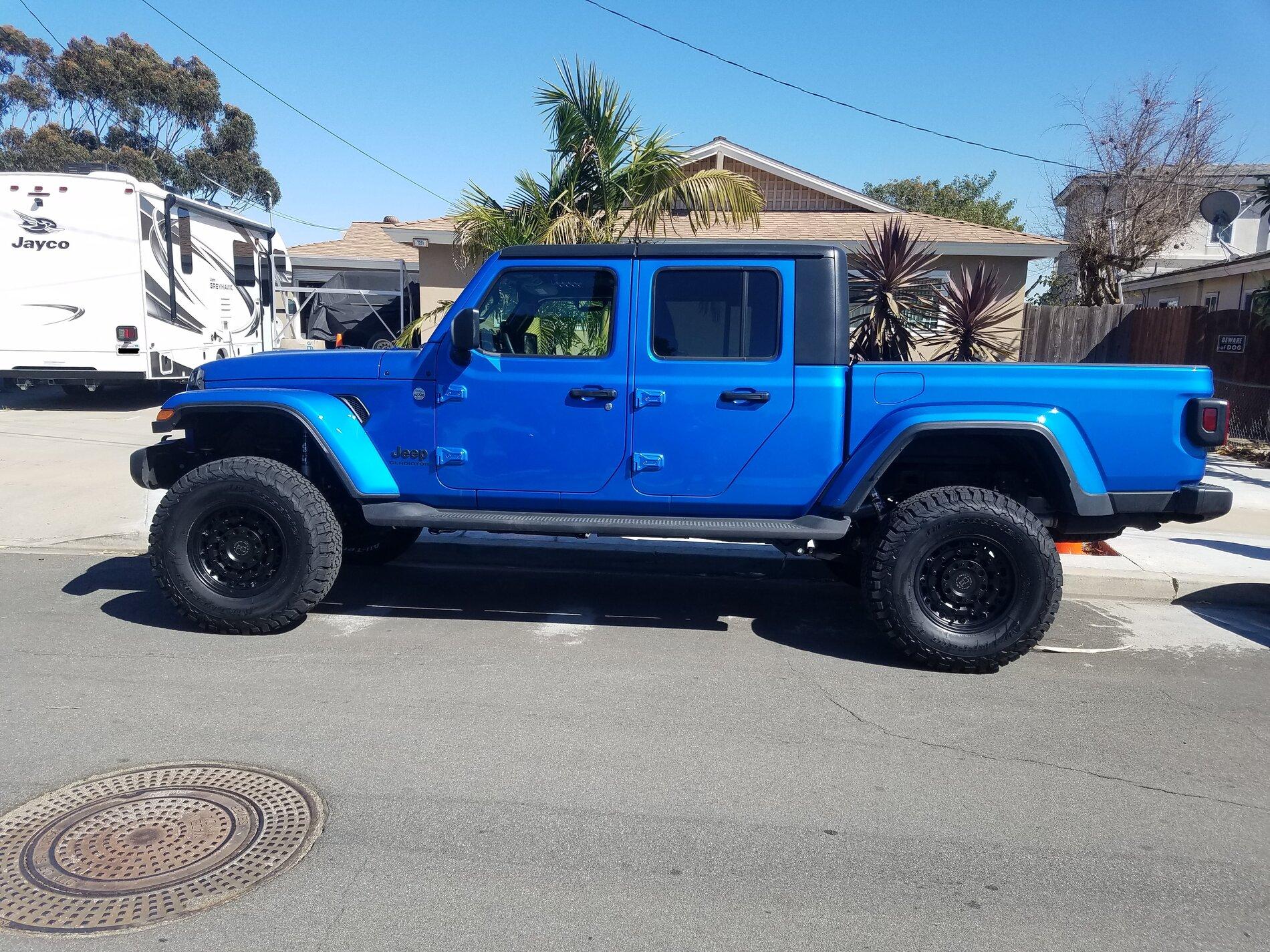 Jeep Gladiator 3.5" Lift On 35's 20210301_132530