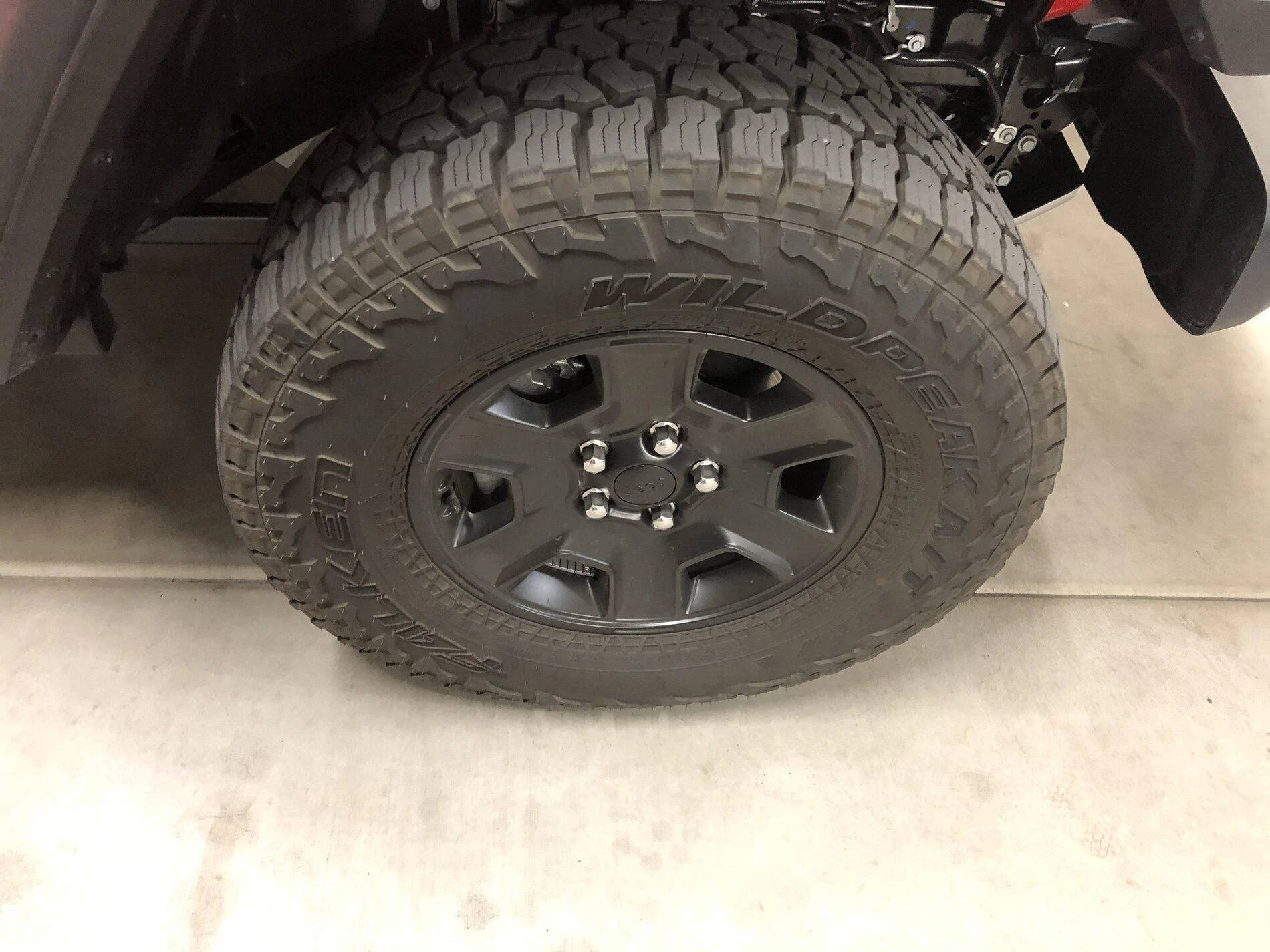 Jeep Gladiator 2021 Mojave Wheels only CD12B027-E223-40E8-BE6C-752D122E6D7B