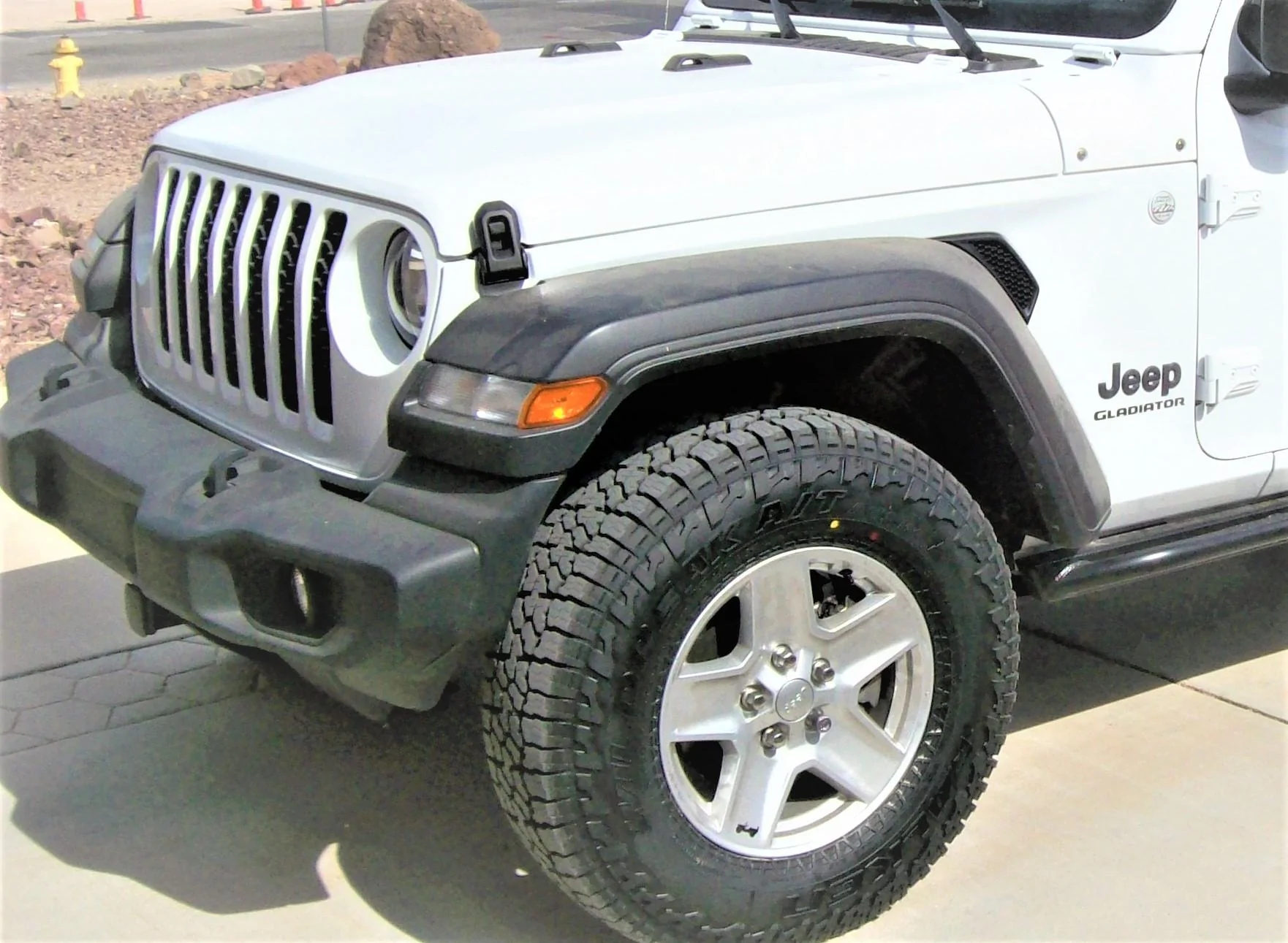 Jeep Gladiator Jeep worthy 35's that are quiet on Hwy 101_1722 (3)