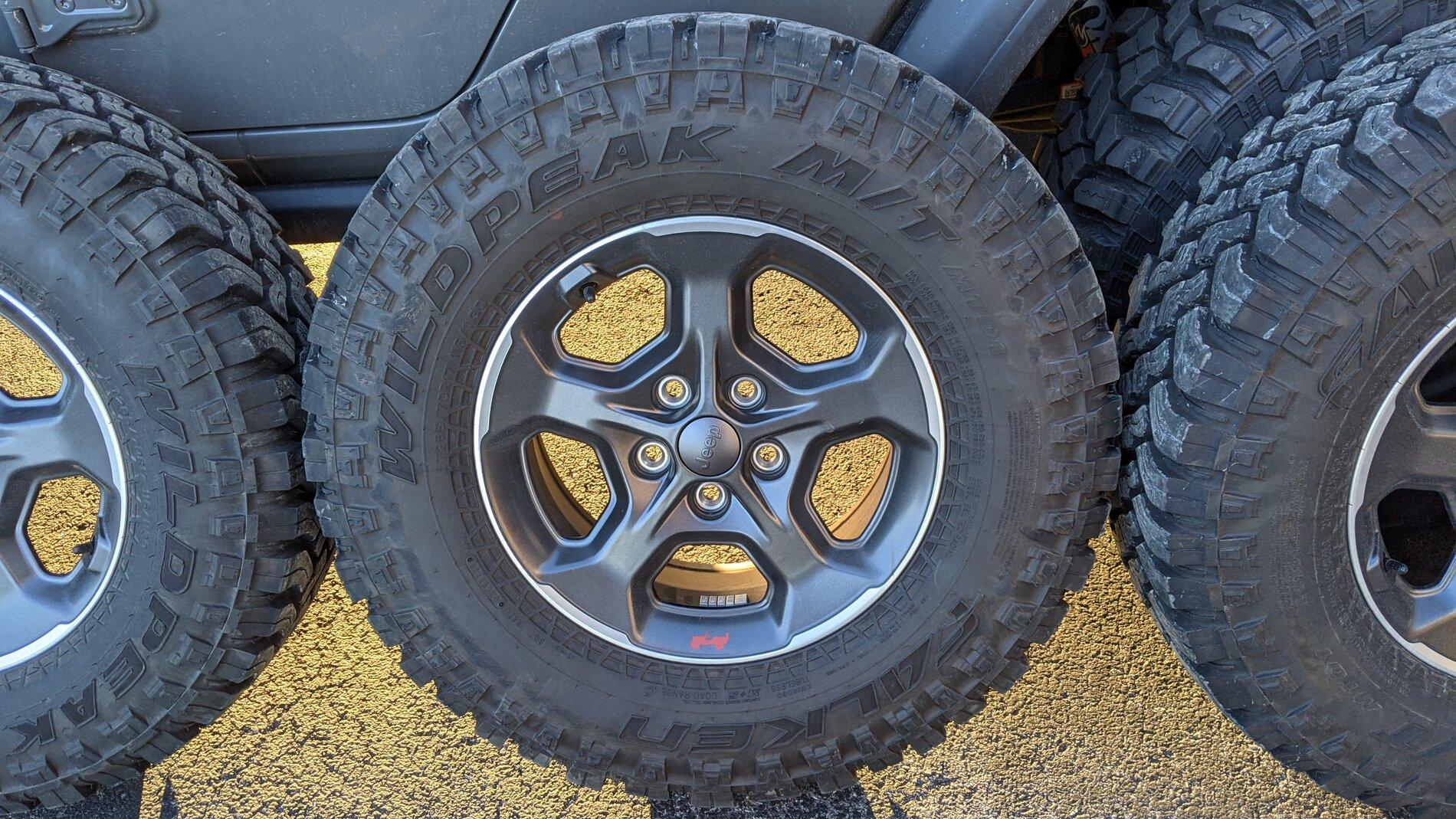 Jeep Gladiator Set of 4 2021 Rubicon Wheels/Tires/TPMS/Lugnuts plus spare tire PXL_20210225_224657827