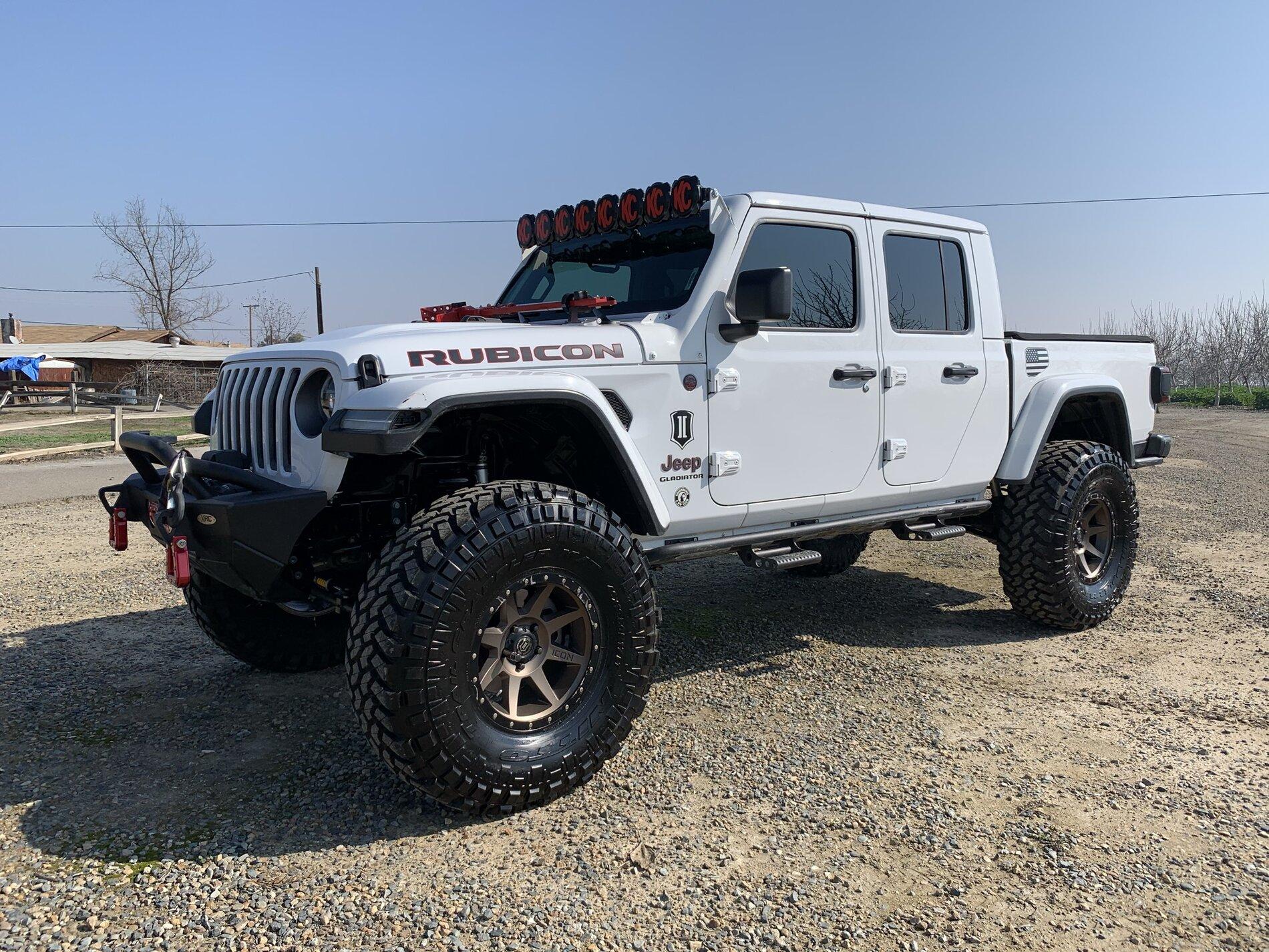 Jeep Gladiator Lets see all those Gladiators with lifts and bigger tires! gladiator 3.JPEG