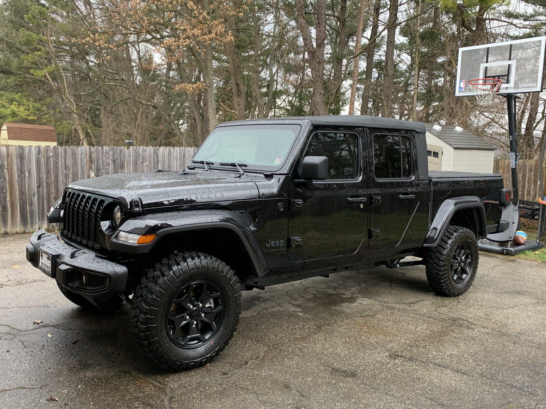 Jeep Gladiator Willys-Overland JT Build 60976449-D06A-4A0E-B7E6-C5DAEC2CD441