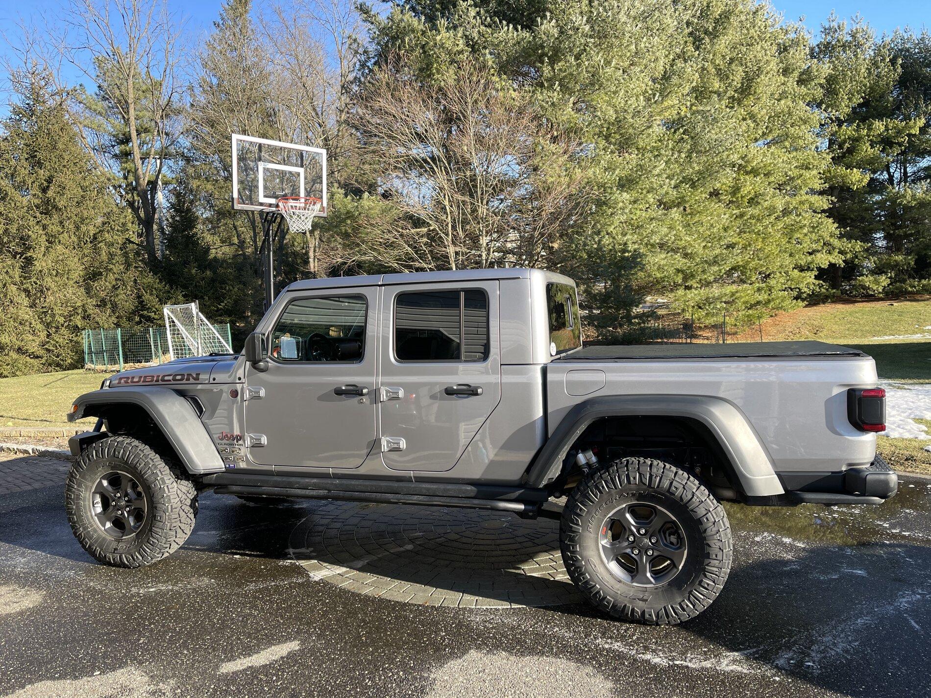 Jeep Gladiator Stock wheels with biger tires 5FFEBC5D-55B0-429F-9045-CA03FD9FF8B8