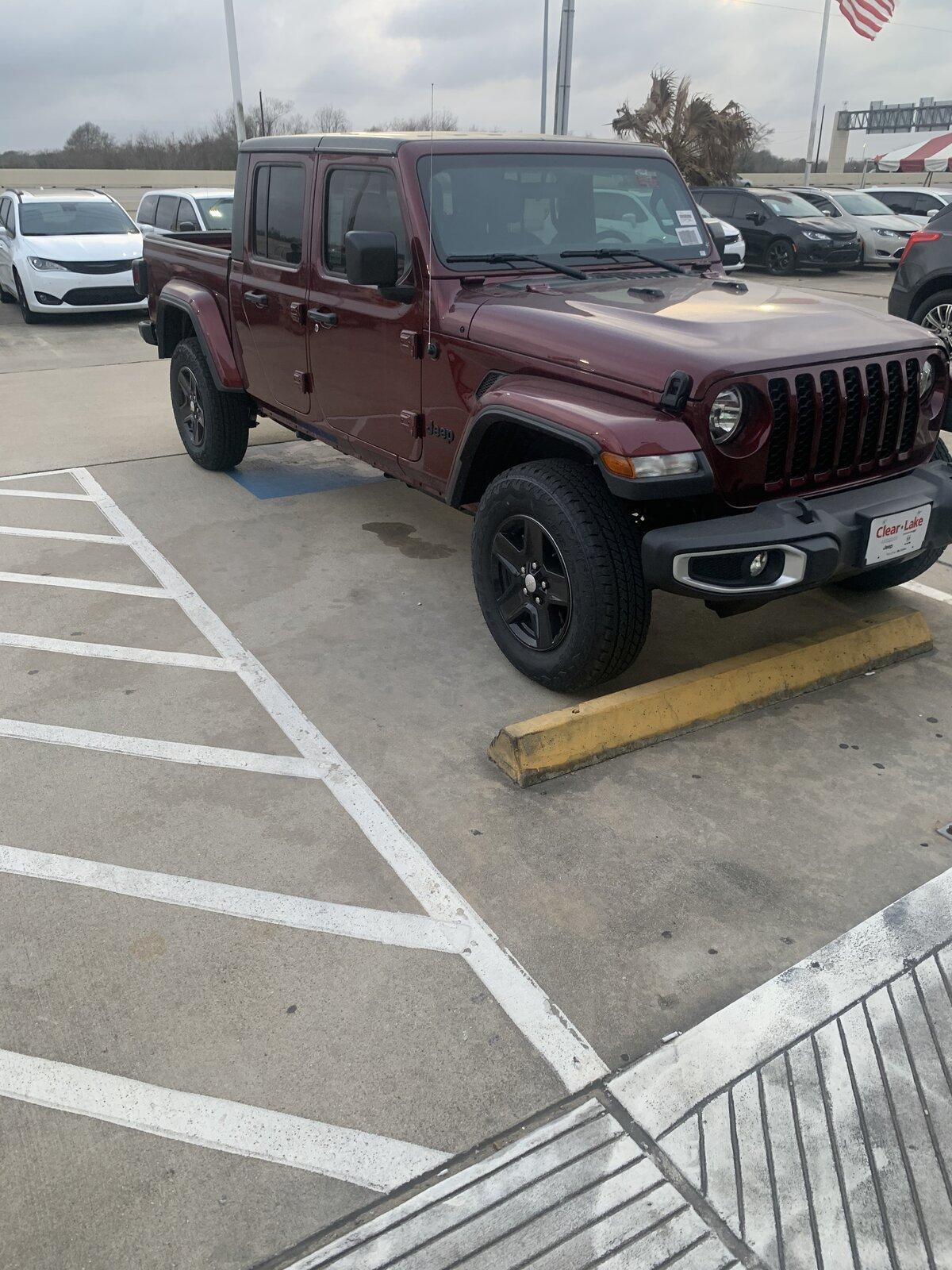 Jeep Gladiator Just Bought a Gladiater! 15D74477-0BA9-471C-AB71-478AC3E126F2