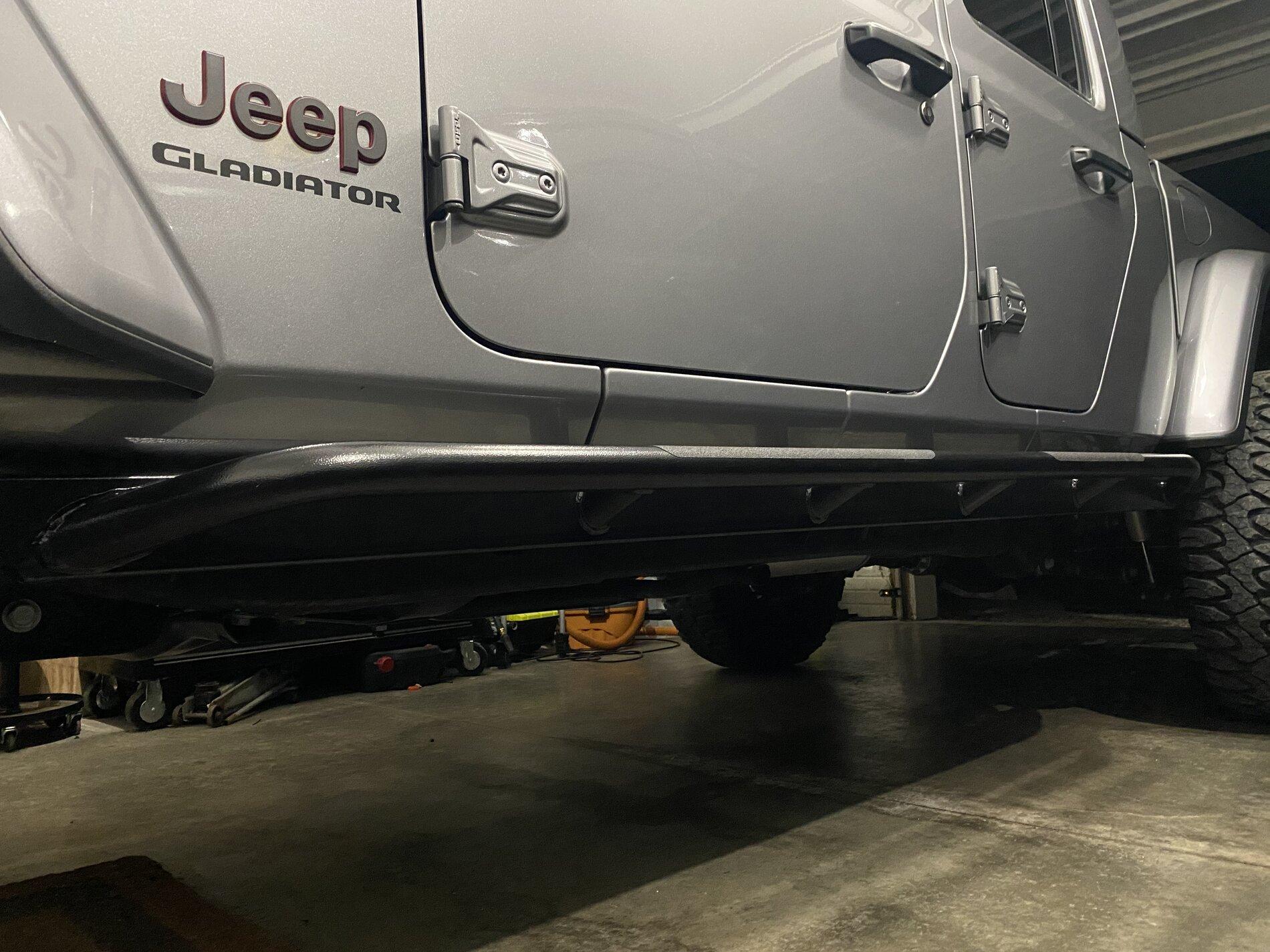Jeep Gladiator Rock Rails Thread 1EE31527-50E1-42A5-9DE4-7222D357D0E5