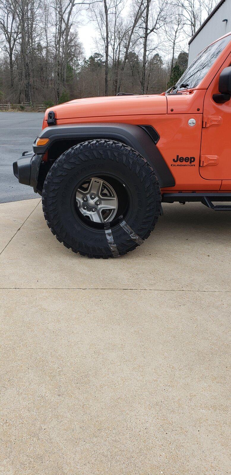 Jeep Gladiator Small lift and 37's coming soon? 20210312_112142
