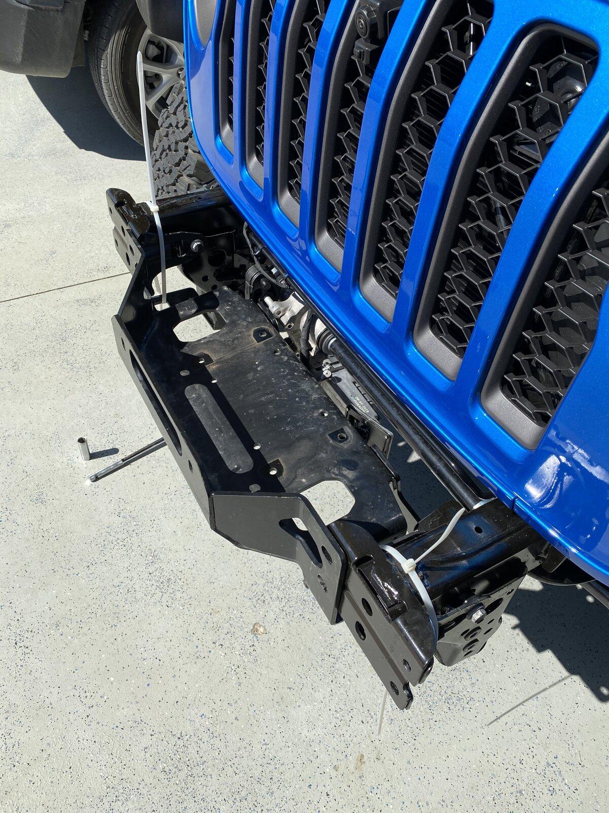 Jeep Gladiator Iowa Hydro-Blue Rubicon 205E553F-9109-4665-80E6-047B3306ABE4