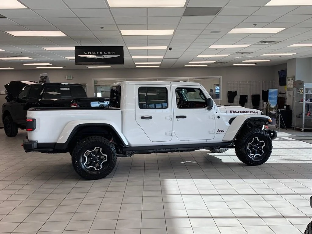 Jeep Gladiator Is this the best deal on a Gladiator? 47824611691_6d181c9c54_