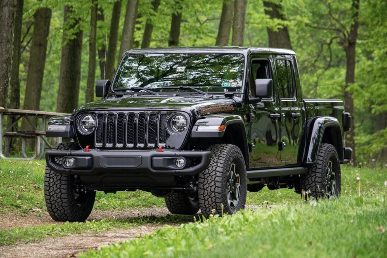Jeep Gladiator BLACK Gladiator JT Club 12FA8016-A37E-4D65-BC33-3AE0C6A63A80